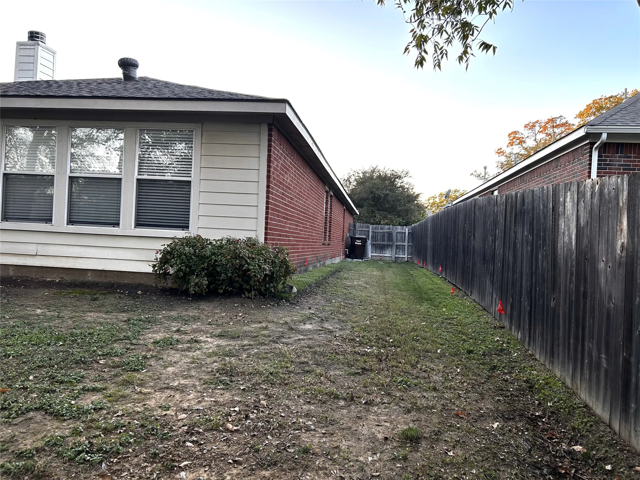 Large side yard
