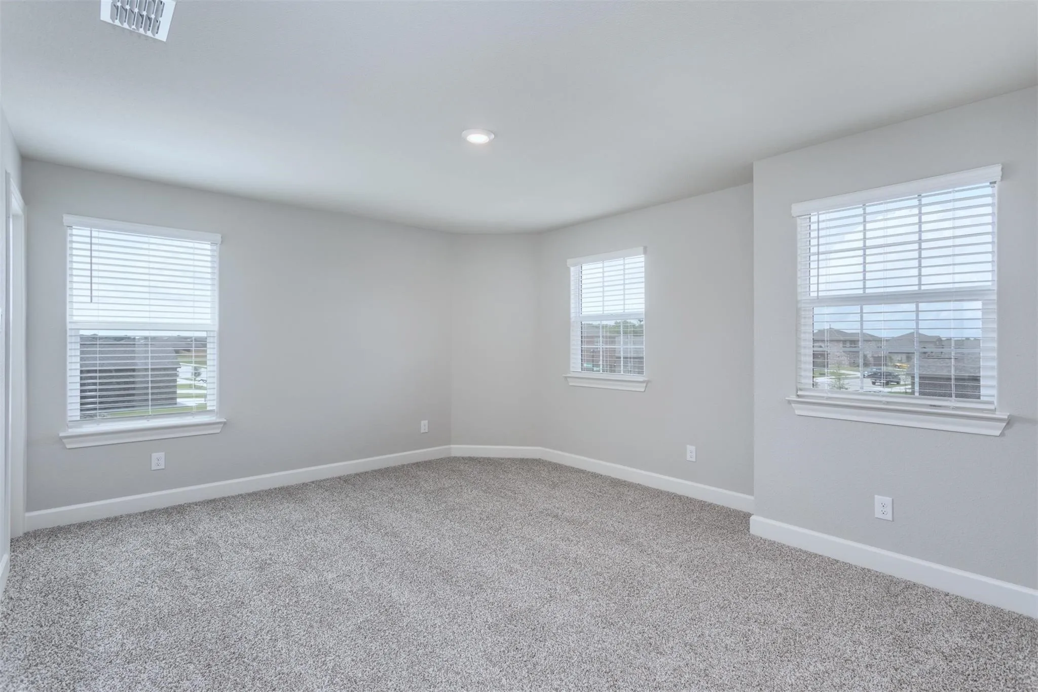 Single Family Residence For Sale in Collin County , 2100 Brentwood Drive, Anna, Texas 75409, 5 Bedrooms, 3 Bathrooms, 2 Garage spaces, 2,700 Sqft, built in 2023, Price $395,000, mls#21306275, Real Estate Agent in Anna, Homes For Sale in Collin county, Homes For Sale in Anna, Realtor in Anna Texas, Real Estate Brokerage Independent Realty Texas, Luminita Cordes Realtor