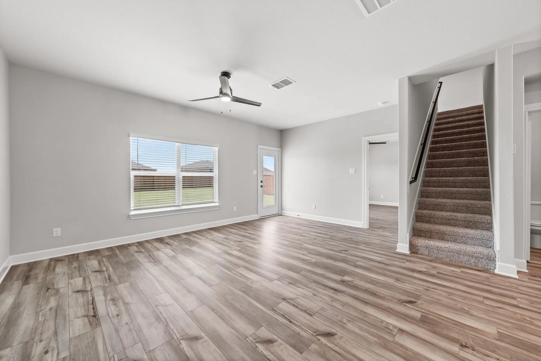 Single Family Residence For Sale in Collin County , 2100 Brentwood Drive, Anna, Texas 75409, 5 Bedrooms, 3 Bathrooms, 2 Garage spaces, 2,700 Sqft, built in 2023, Price $395,000, mls#21306275, Real Estate Agent in Anna, Homes For Sale in Collin county, Homes For Sale in Anna, Realtor in Anna Texas, Real Estate Brokerage Independent Realty Texas, Luminita Cordes Realtor