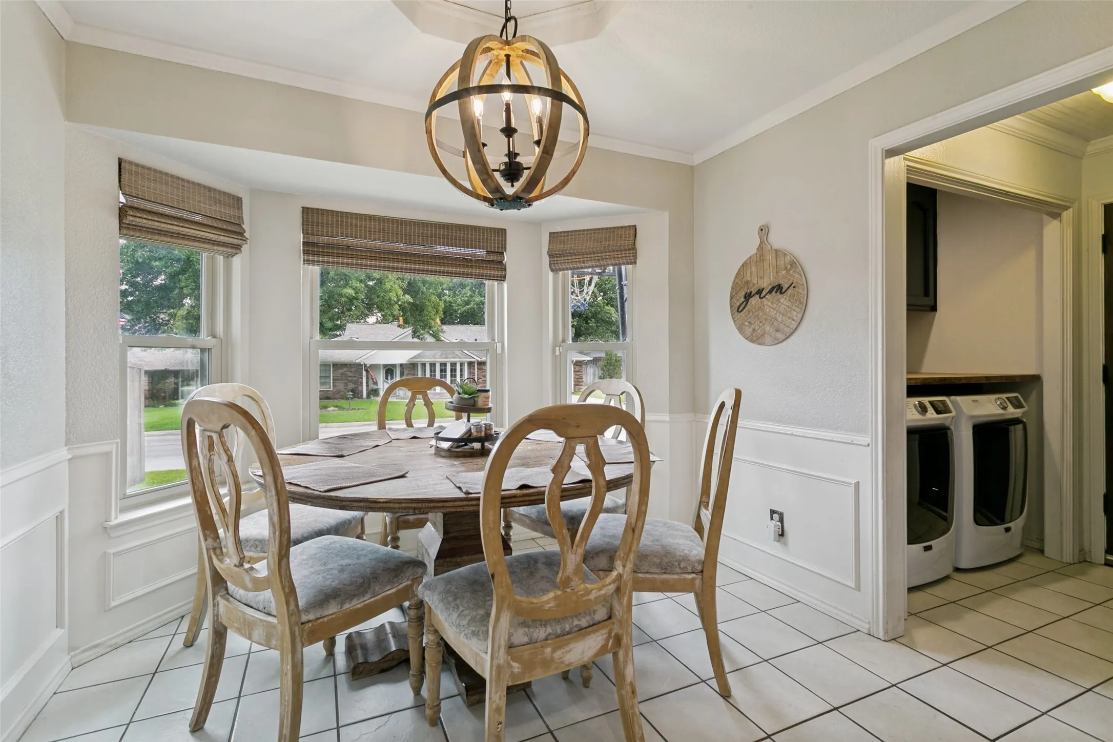 Single Family Residence For Sale in Tarrant County , 7250 Boca Raton Drive, North Richland Hills, Texas 76182, 3 Bedroom, 2 Bathroom, 2 Garage spaces, 2,292 Sqft, built in 1984, mls#21304165, Real Estate Agent in North Richland Hills, Homes For Sale in Tarrant county, Homes For Sale in North Richland Hills, Realtor in North Richland Hills Texas, Real Estate Brokerage Independent Realty Texas, Luminita Cordes Realtor