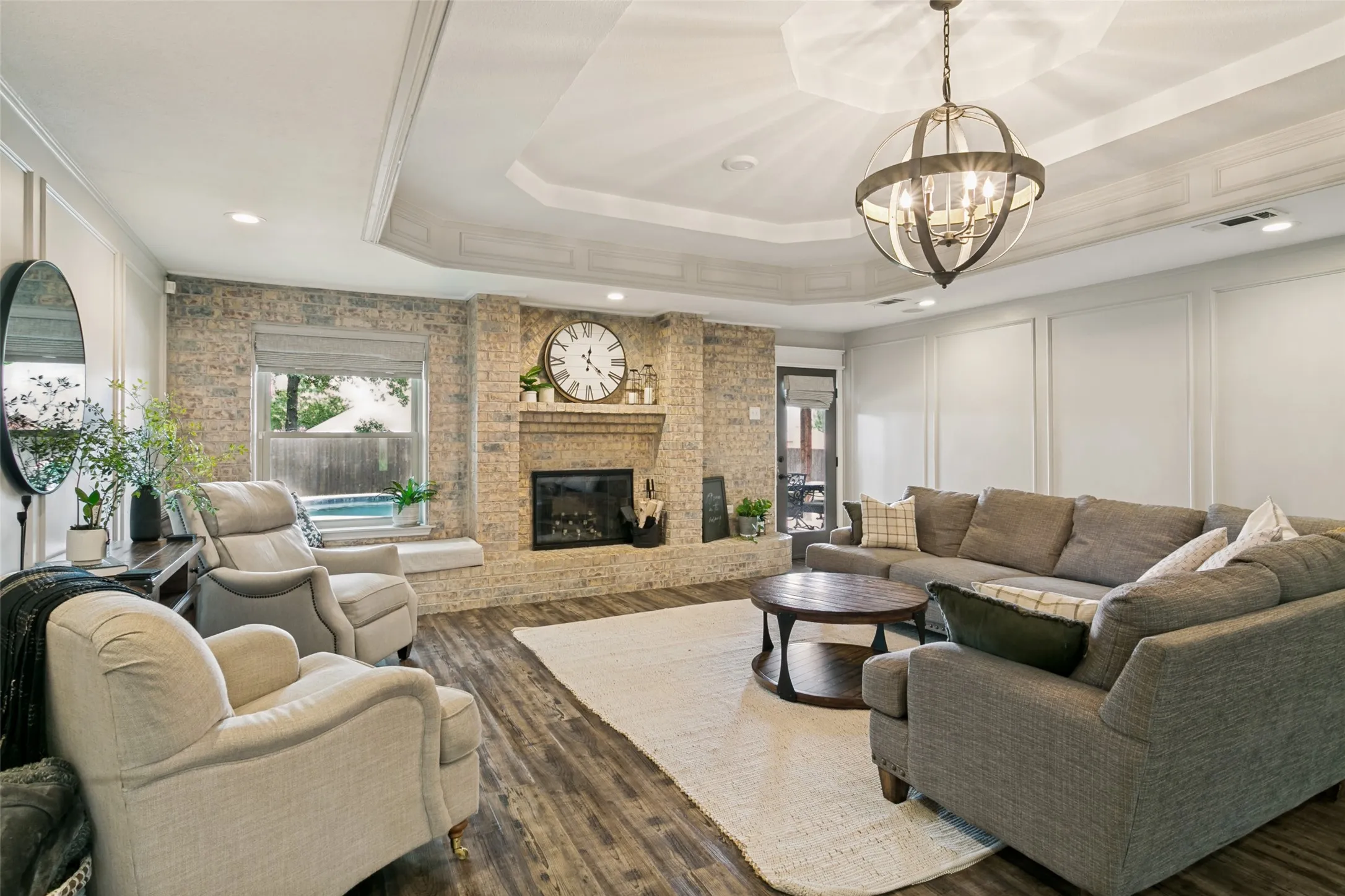 Single Family Residence For Sale in Tarrant County , 7250 Boca Raton Drive, North Richland Hills, Texas 76182, 3 Bedroom, 2 Bathroom, 2 Garage spaces, 2,292 Sqft, built in 1984, mls#21304165, Real Estate Agent in North Richland Hills, Homes For Sale in Tarrant county, Homes For Sale in North Richland Hills, Realtor in North Richland Hills Texas, Real Estate Brokerage Independent Realty Texas, Luminita Cordes Realtor