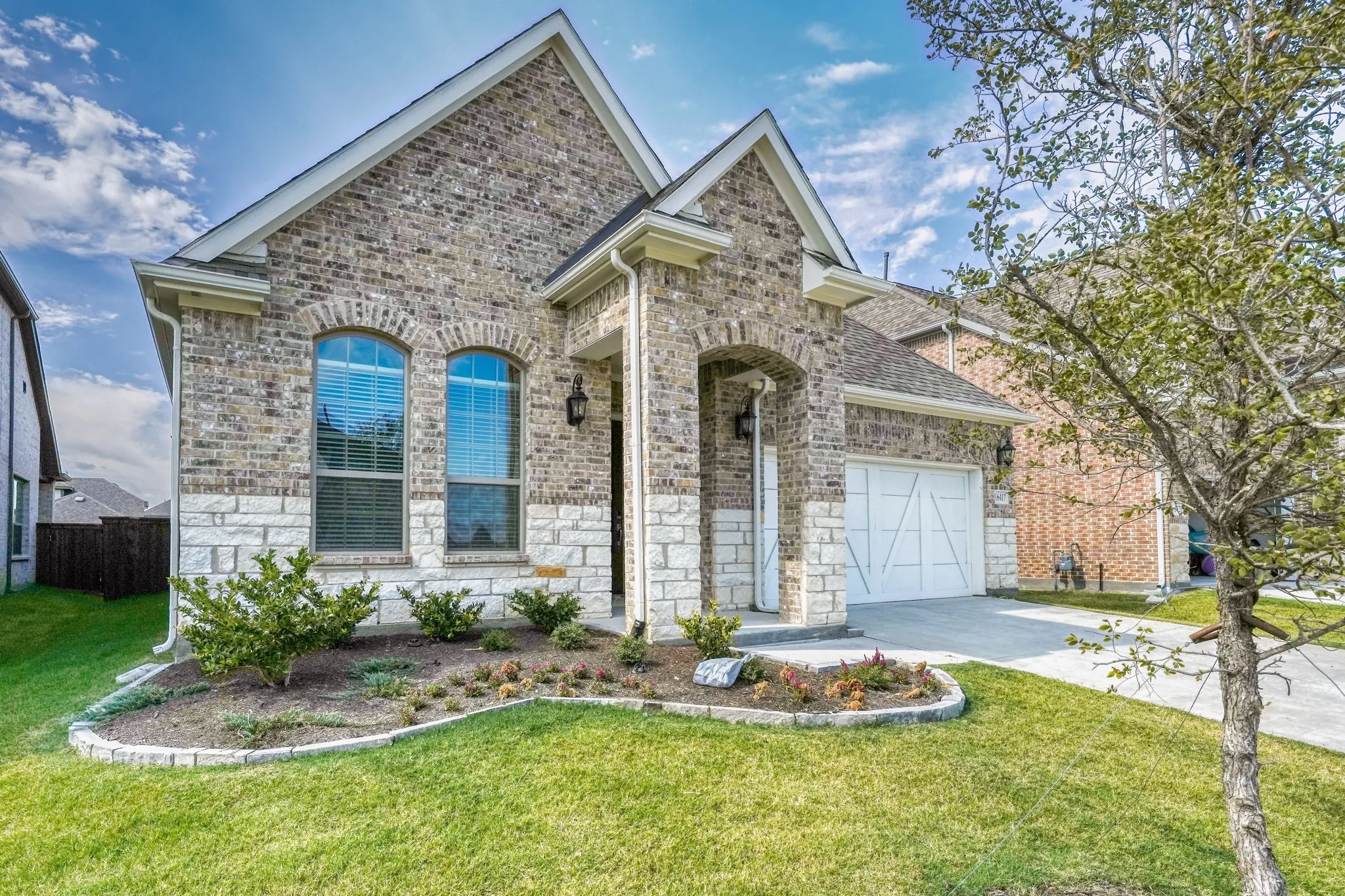 Single Family Residence For Rent in Denton County , 16417 Garden Drive, Celina, Texas 75009, 3 Bedrooms, 2 Bathrooms, 2 Garage spaces, 1,954 Sqft, built in 2022, Price $2,500, mls#21306305, Real Estate Agent in Celina, Homes For Rent in Denton county, Homes For Rent in Celina, Realtor in Celina Texas, Real Estate Brokerage Independent Realty Texas, Luminita Cordes Realtor