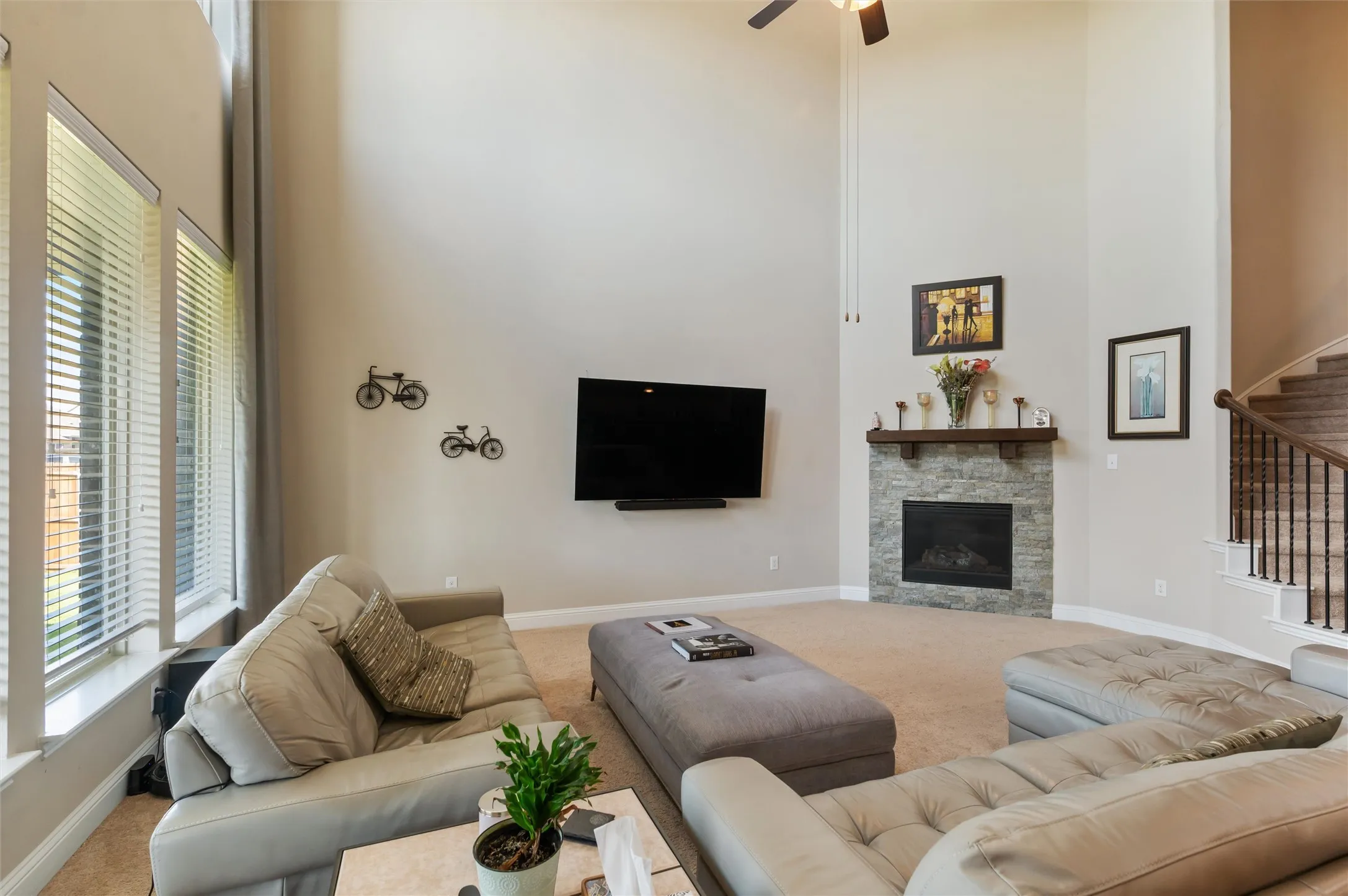 Single Family Residence For Sale in Dallas County , 341 Vista Park Drive, Sunnyvale, Texas 75182, 5 Bedroom, 5 Bathroom, 3 Garage spaces, 3,597 Sqft, built in 2015, mls#21304132, Real Estate Agent in Sunnyvale, Homes For Sale in Dallas county, Homes For Sale in Sunnyvale, Realtor in Sunnyvale Texas, Real Estate Brokerage Independent Realty Texas, Luminita Cordes Realtor