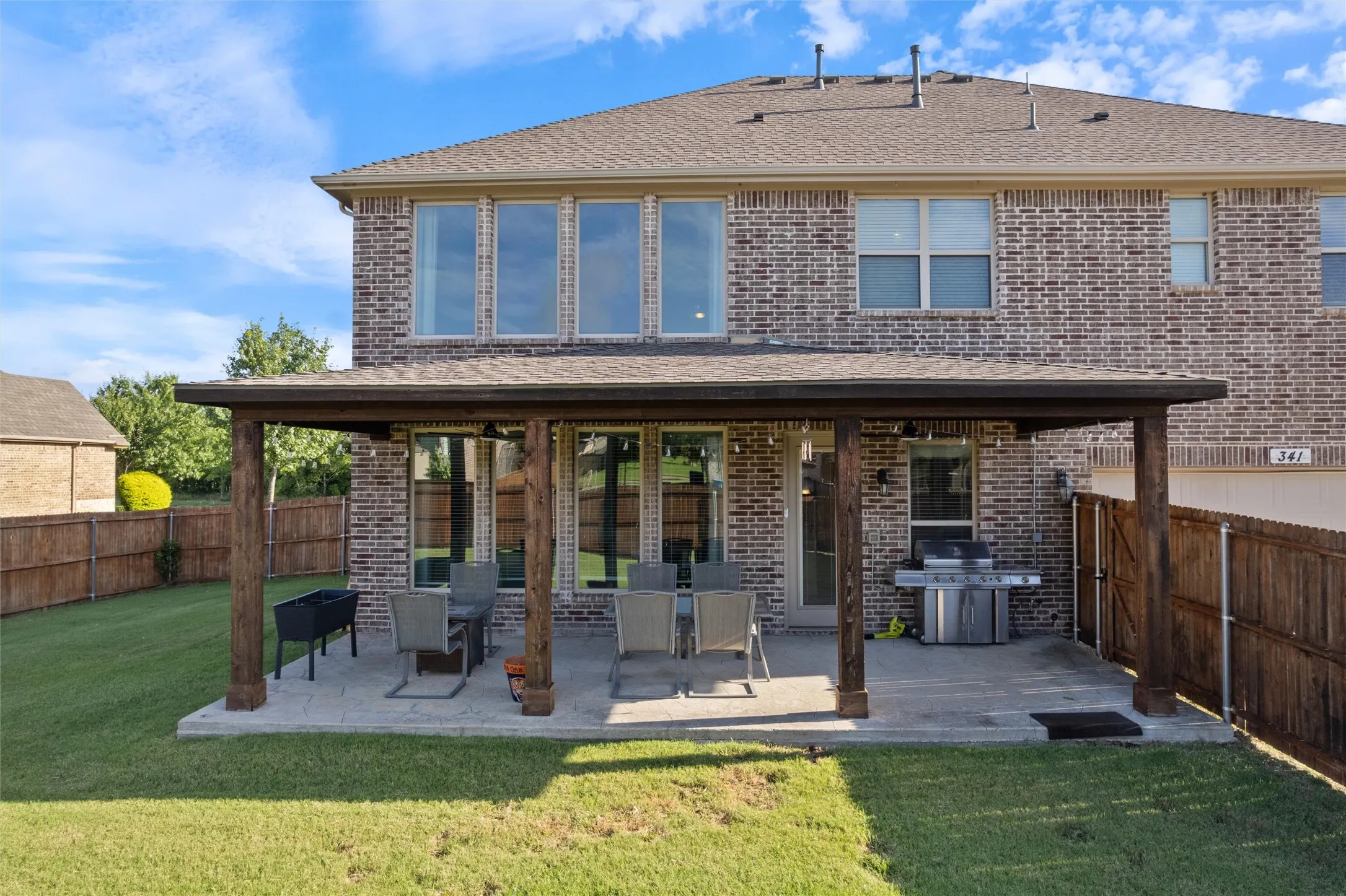 Single Family Residence For Sale in Dallas County , 341 Vista Park Drive, Sunnyvale, Texas 75182, 5 Bedroom, 5 Bathroom, 3 Garage spaces, 3,597 Sqft, built in 2015, mls#21304132, Real Estate Agent in Sunnyvale, Homes For Sale in Dallas county, Homes For Sale in Sunnyvale, Realtor in Sunnyvale Texas, Real Estate Brokerage Independent Realty Texas, Luminita Cordes Realtor