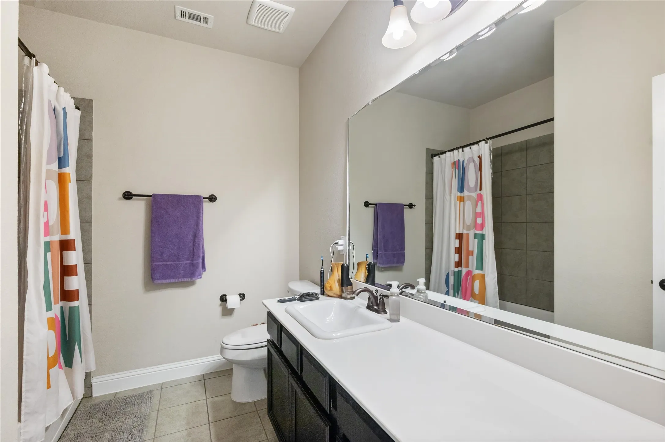 Single Family Residence For Sale in Dallas County , 341 Vista Park Drive, Sunnyvale, Texas 75182, 5 Bedroom, 5 Bathroom, 3 Garage spaces, 3,597 Sqft, built in 2015, mls#21304132, Real Estate Agent in Sunnyvale, Homes For Sale in Dallas county, Homes For Sale in Sunnyvale, Realtor in Sunnyvale Texas, Real Estate Brokerage Independent Realty Texas, Luminita Cordes Realtor
