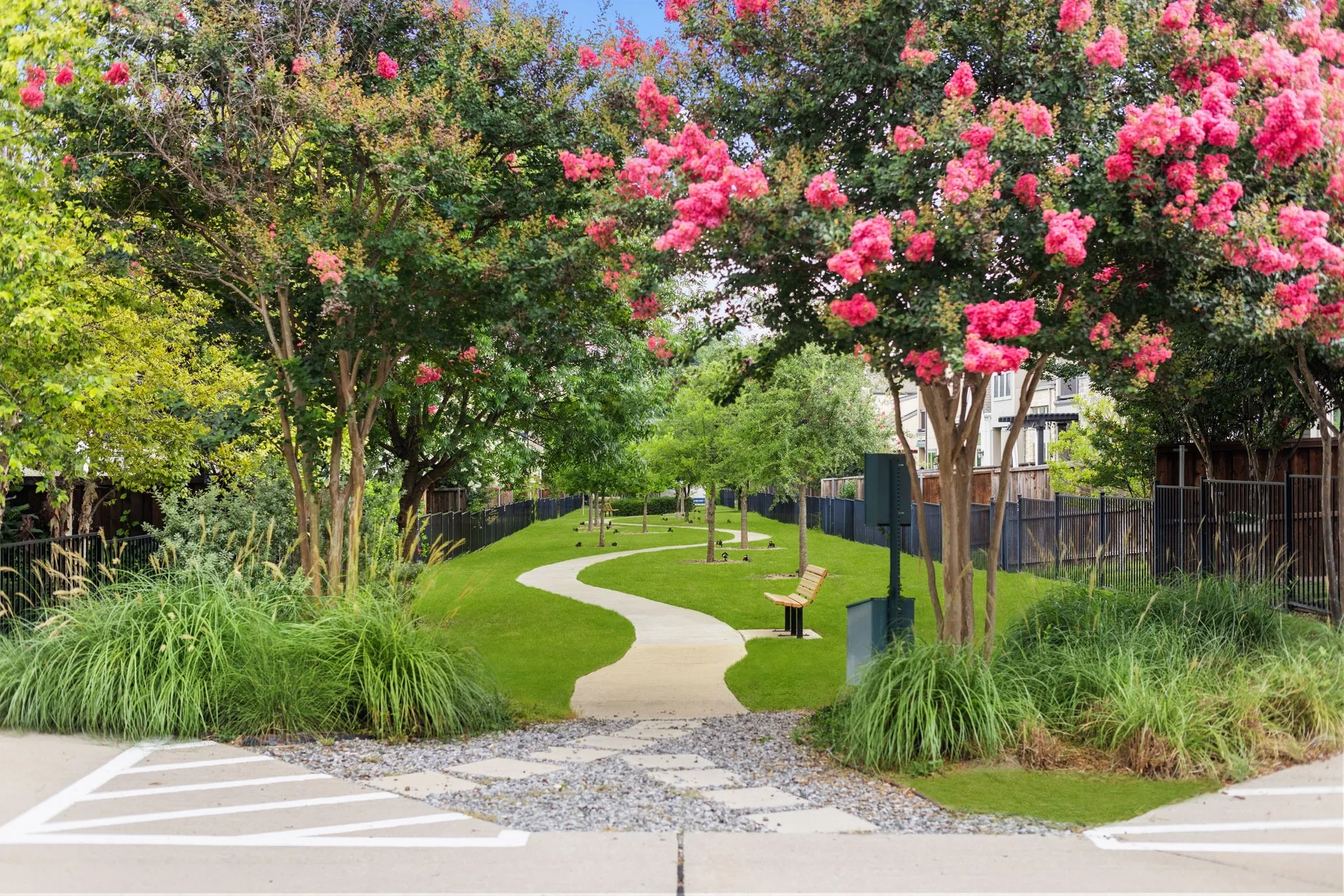Single Family Residence For Sale in Dallas County , 620 Aspen Valley Lane, Dallas, Texas 75208, 3 Bedroom, 3 Bathroom, 2 Garage spaces, 2,174 Sqft, built in 2020, mls#21303224, Real Estate Agent in Dallas, Homes For Sale in Dallas county, Homes For Sale in Dallas, Realtor in Dallas Texas, Real Estate Brokerage Independent Realty Texas, Luminita Cordes Realtor