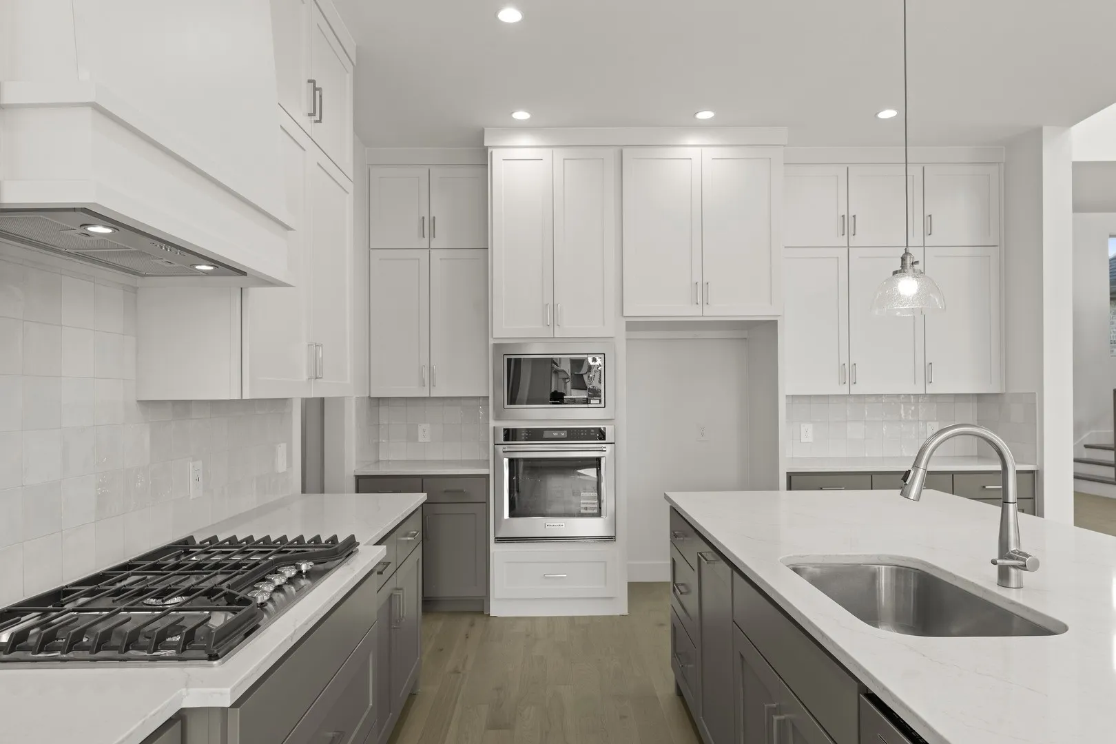 11. 1831 Gem - Kitchen (3)