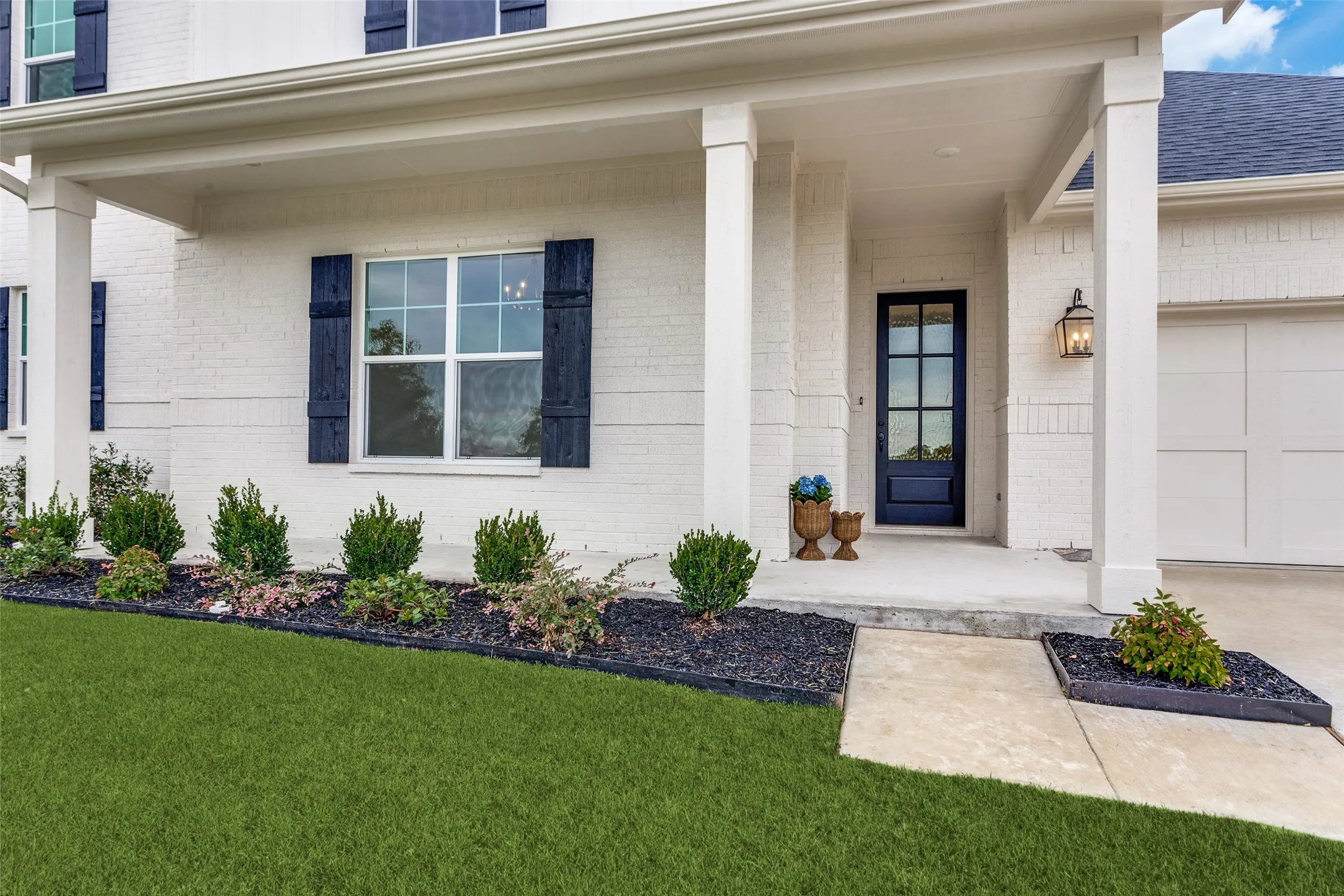 Single Family Residence For Sale in Tarrant County , 622 Sterling Court, Benbrook, Texas 76126, 4 Bedroom, 3 Bathroom, 2 Garage spaces, 2,714 Sqft, built in 2025, Price $625,000, mls#21306273, Real Estate Agent in Benbrook, Homes For Sale in Tarrant county, Homes For Sale in Benbrook, Realtor in Benbrook Texas, Real Estate Brokerage Independent Realty Texas, Luminita Cordes Realtor