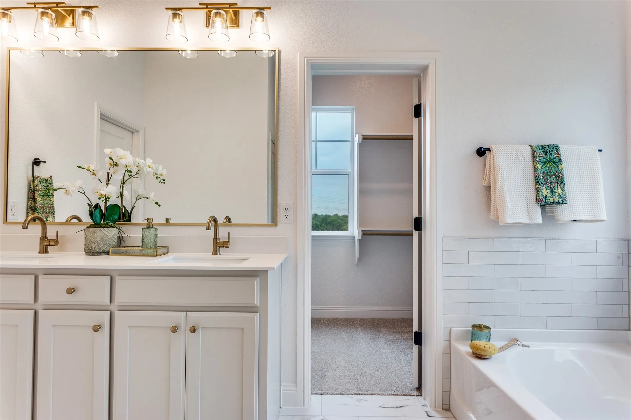 Single Family Residence For Sale in Tarrant County , 622 Sterling Court, Benbrook, Texas 76126, 4 Bedroom, 3 Bathroom, 2 Garage spaces, 2,714 Sqft, built in 2025, Price $625,000, mls#21306273, Real Estate Agent in Benbrook, Homes For Sale in Tarrant county, Homes For Sale in Benbrook, Realtor in Benbrook Texas, Real Estate Brokerage Independent Realty Texas, Luminita Cordes Realtor