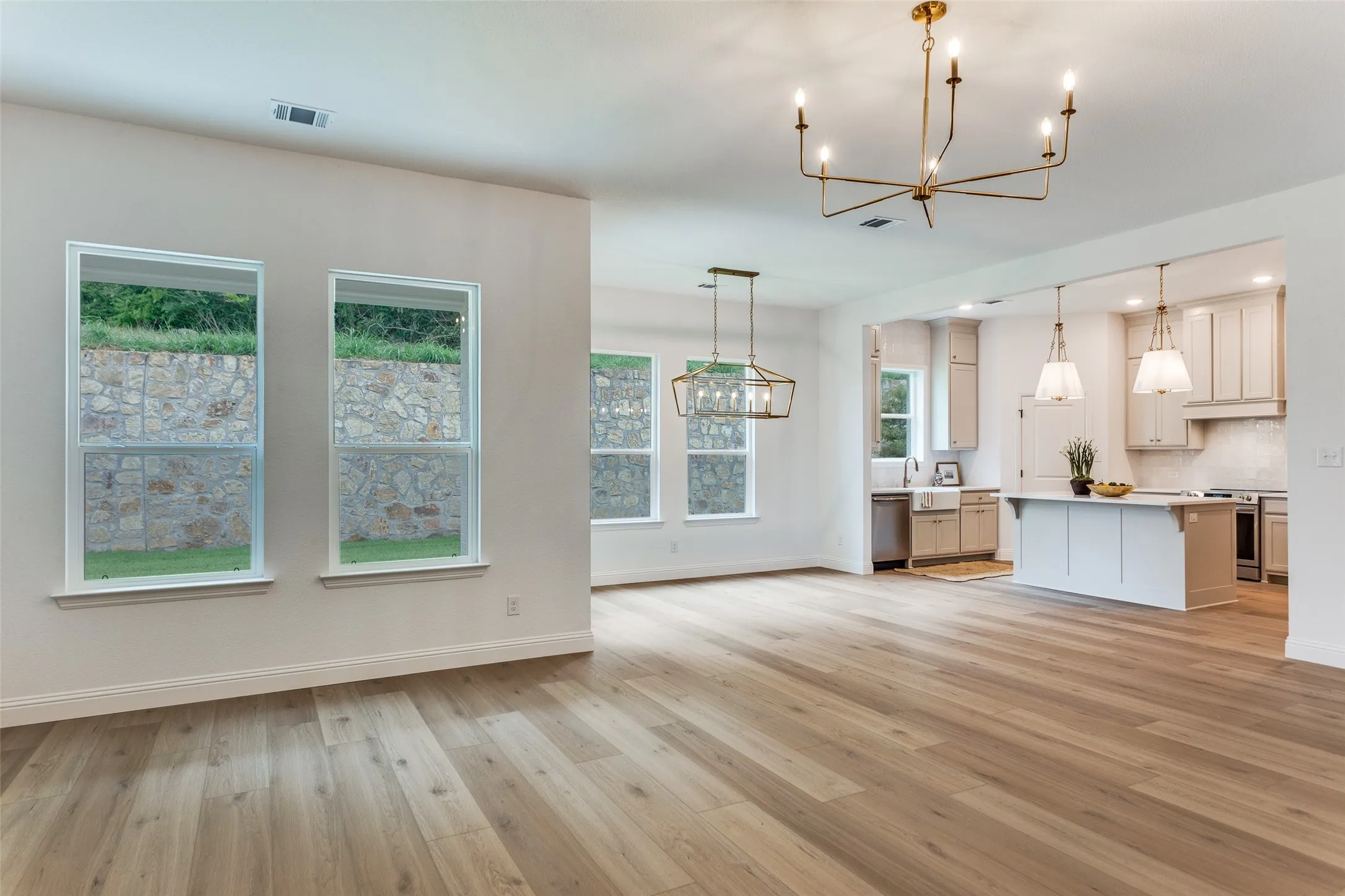Single Family Residence For Sale in Tarrant County , 622 Sterling Court, Benbrook, Texas 76126, 4 Bedroom, 3 Bathroom, 2 Garage spaces, 2,714 Sqft, built in 2025, Price $625,000, mls#21306273, Real Estate Agent in Benbrook, Homes For Sale in Tarrant county, Homes For Sale in Benbrook, Realtor in Benbrook Texas, Real Estate Brokerage Independent Realty Texas, Luminita Cordes Realtor
