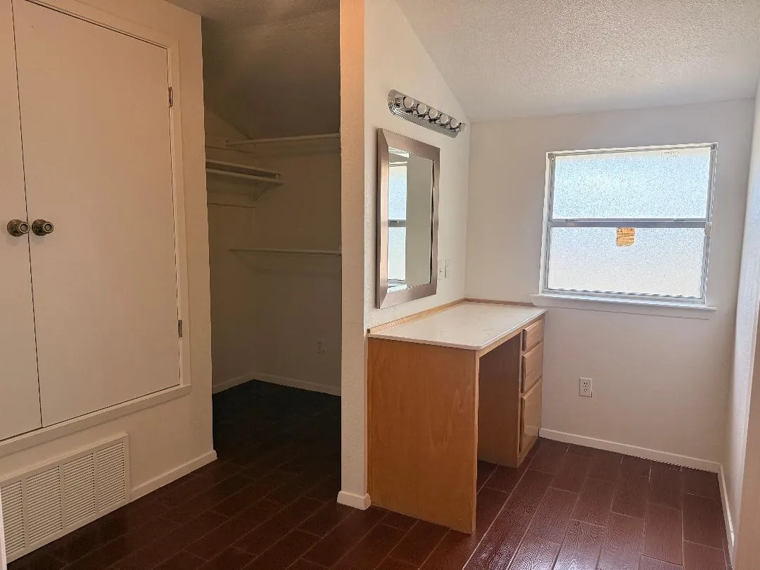 Single Family Residence For Sale in Palo Pinto County , 2900 SE 6th Street SE, Mineral Wells, Texas 76067, 4 Bedroom, 3 Bathroom, 2 Garage spaces, 2,492 Sqft, built in 1966, mls#21302743, Real Estate Agent in Mineral Wells, Homes For Sale in Palo Pinto county, Homes For Sale in Mineral Wells, Realtor in Mineral Wells Texas, Real Estate Brokerage Independent Realty Texas, Luminita Cordes Realtor