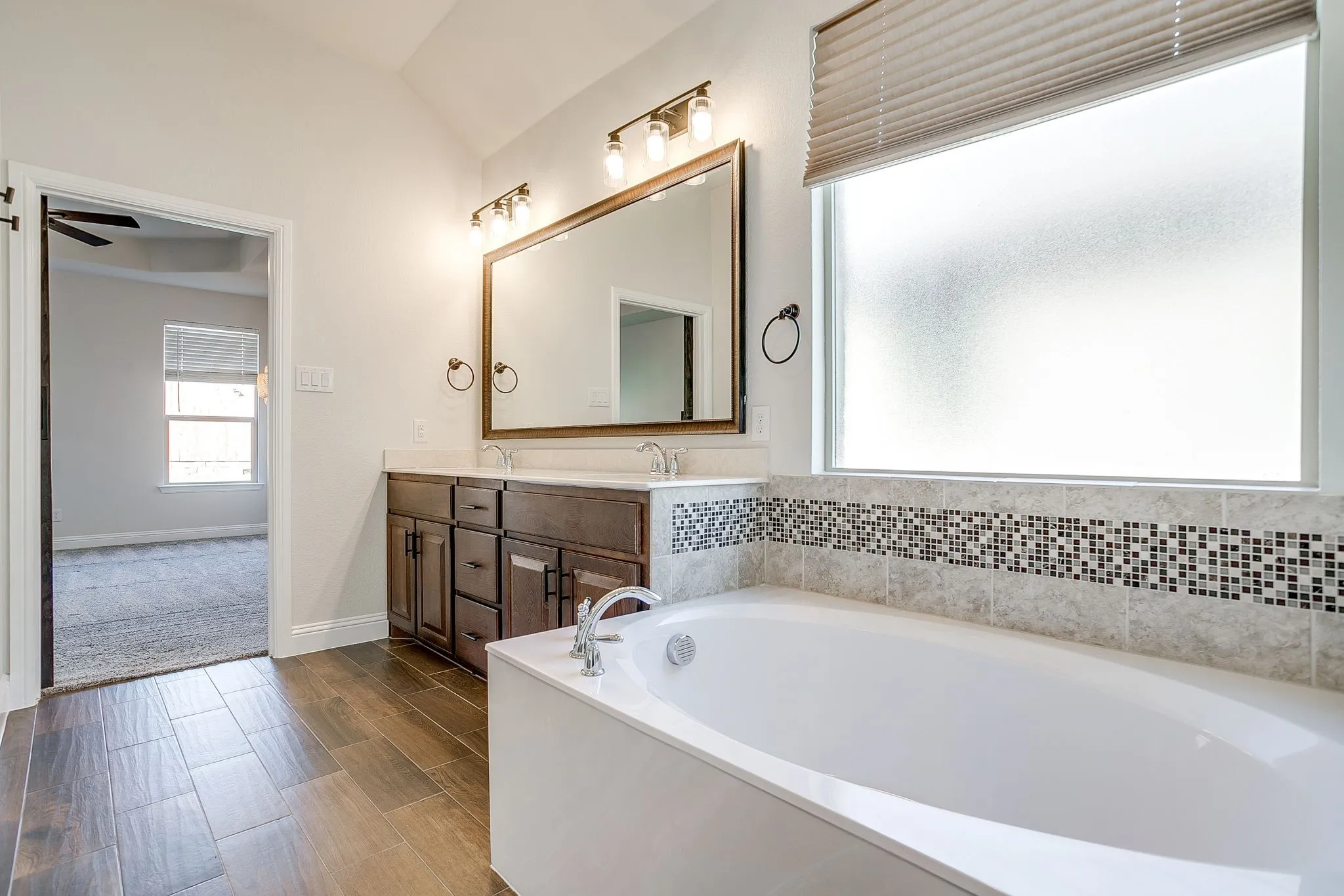Single Family Residence For Sale in Parker County , 225 Palmerston Drive, Aledo, Texas 76008, 4 Bedrooms, 2 Bathrooms, 2 Garage spaces, 2,102 Sqft, built in 2019, Price $385,000, mls#21304299, Real Estate Agent in Aledo, Homes For Sale in Parker county, Homes For Sale in Aledo, Realtor in Aledo Texas, Real Estate Brokerage Independent Realty Texas, Luminita Cordes Realtor