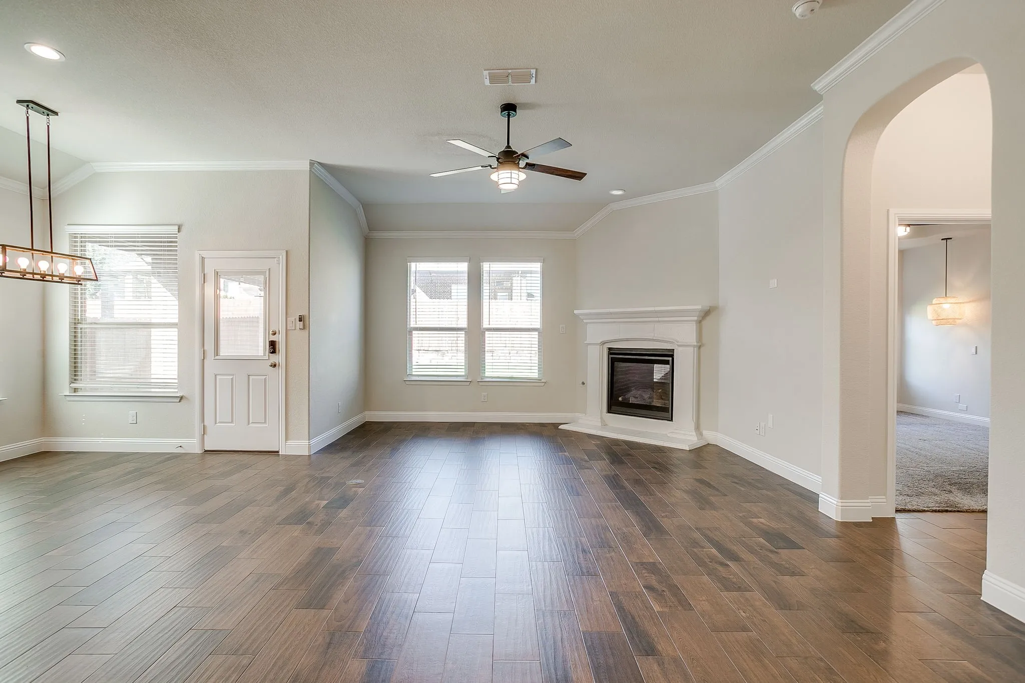 Single Family Residence For Sale in Parker County , 225 Palmerston Drive, Aledo, Texas 76008, 4 Bedrooms, 2 Bathrooms, 2 Garage spaces, 2,102 Sqft, built in 2019, Price $385,000, mls#21304299, Real Estate Agent in Aledo, Homes For Sale in Parker county, Homes For Sale in Aledo, Realtor in Aledo Texas, Real Estate Brokerage Independent Realty Texas, Luminita Cordes Realtor