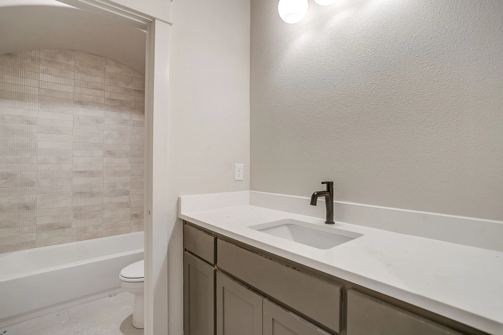 Single Family Residence For Sale in Parker County , 247 Jimmy Lane, Millsap, Texas 76066, 4 Bedroom, 3 Bathroom, 2 Garage spaces, 2,059 Sqft, built in 2026, mls#21226442, Real Estate Agent in Millsap, Homes For Sale in Parker county, Homes For Sale in Millsap, Realtor in Millsap Texas, Real Estate Brokerage Independent Realty Texas, Luminita Cordes Realtor