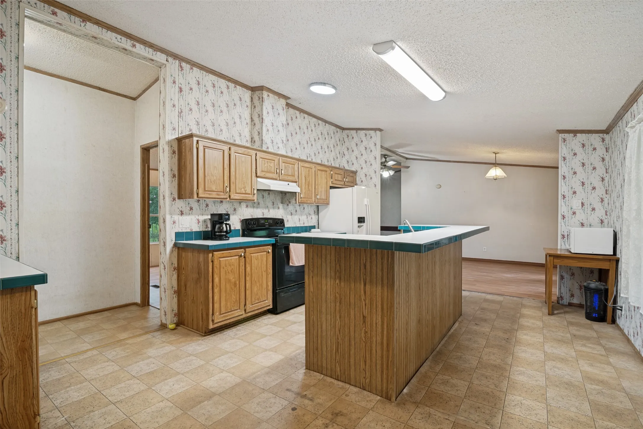 Open kitchen and dining