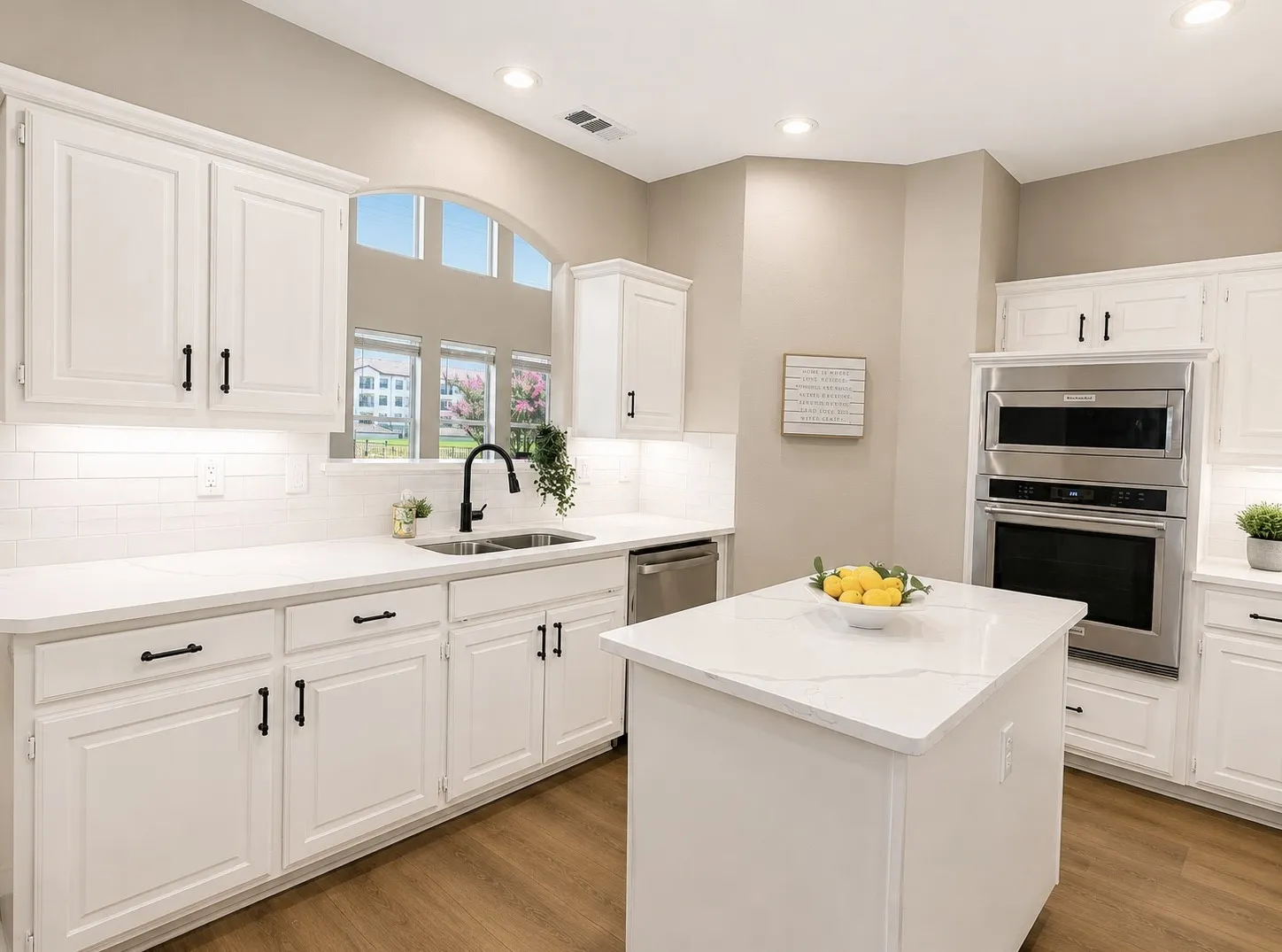 Single Family Residence For Sale in Collin County , 4692 Parnell Lane, Plano, Texas 75024, 3 Bedroom, 3 Bathroom, 3 Garage spaces, 2,256 Sqft, built in 1994, mls#21306323, Real Estate Agent in Plano, Homes For Sale in Collin county, Homes For Sale in Plano, Realtor in Plano Texas, Real Estate Brokerage Independent Realty Texas, Luminita Cordes Realtor