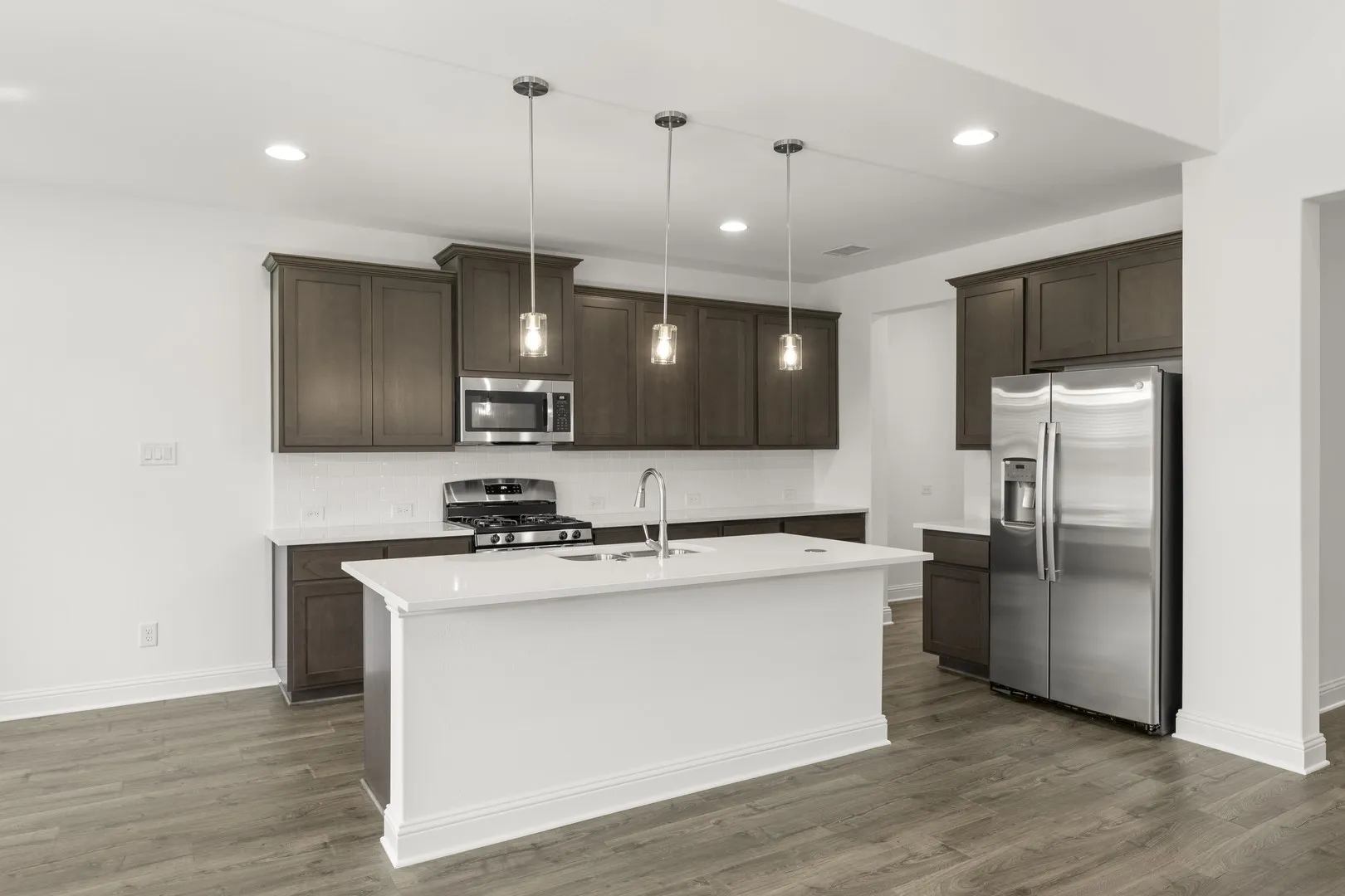 11. 2513 Sturgis - Kitchen (2)