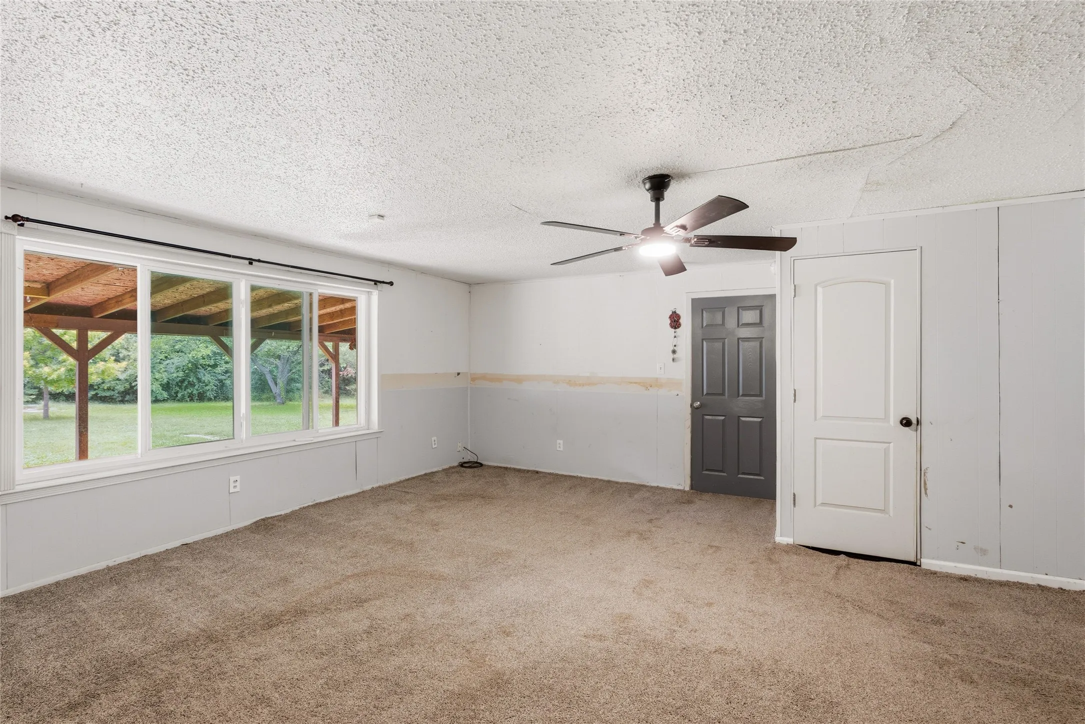 Empty room
