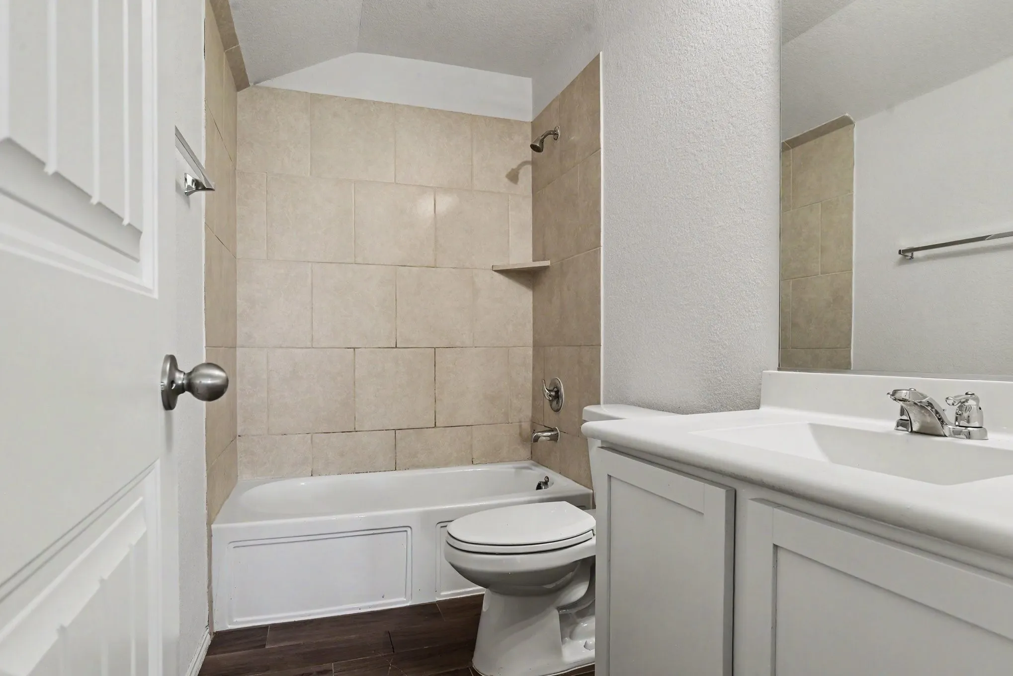 Single Family Residence For Sale in Rockwall County , 506 Robinson Way, Fate, Texas 75189, 5 Bedroom, 4 Bathroom, 2 Garage spaces, 2,969 Sqft, built in 2018, mls#21304369, Real Estate Agent in Fate, Homes For Sale in Rockwall county, Homes For Sale in Fate, Realtor in Fate Texas, Real Estate Brokerage Independent Realty Texas, Luminita Cordes Realtor