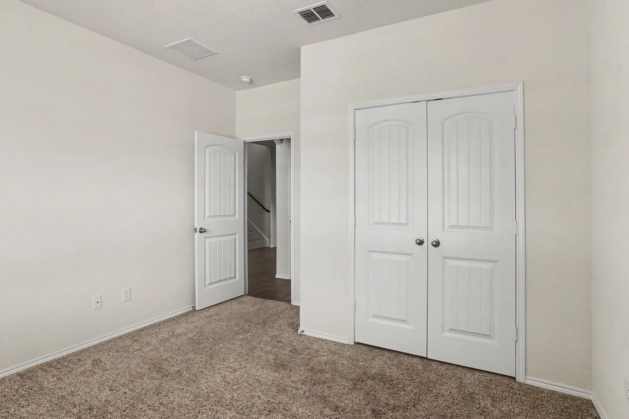 Single Family Residence For Sale in Rockwall County , 506 Robinson Way, Fate, Texas 75189, 5 Bedroom, 4 Bathroom, 2 Garage spaces, 2,969 Sqft, built in 2018, mls#21304369, Real Estate Agent in Fate, Homes For Sale in Rockwall county, Homes For Sale in Fate, Realtor in Fate Texas, Real Estate Brokerage Independent Realty Texas, Luminita Cordes Realtor