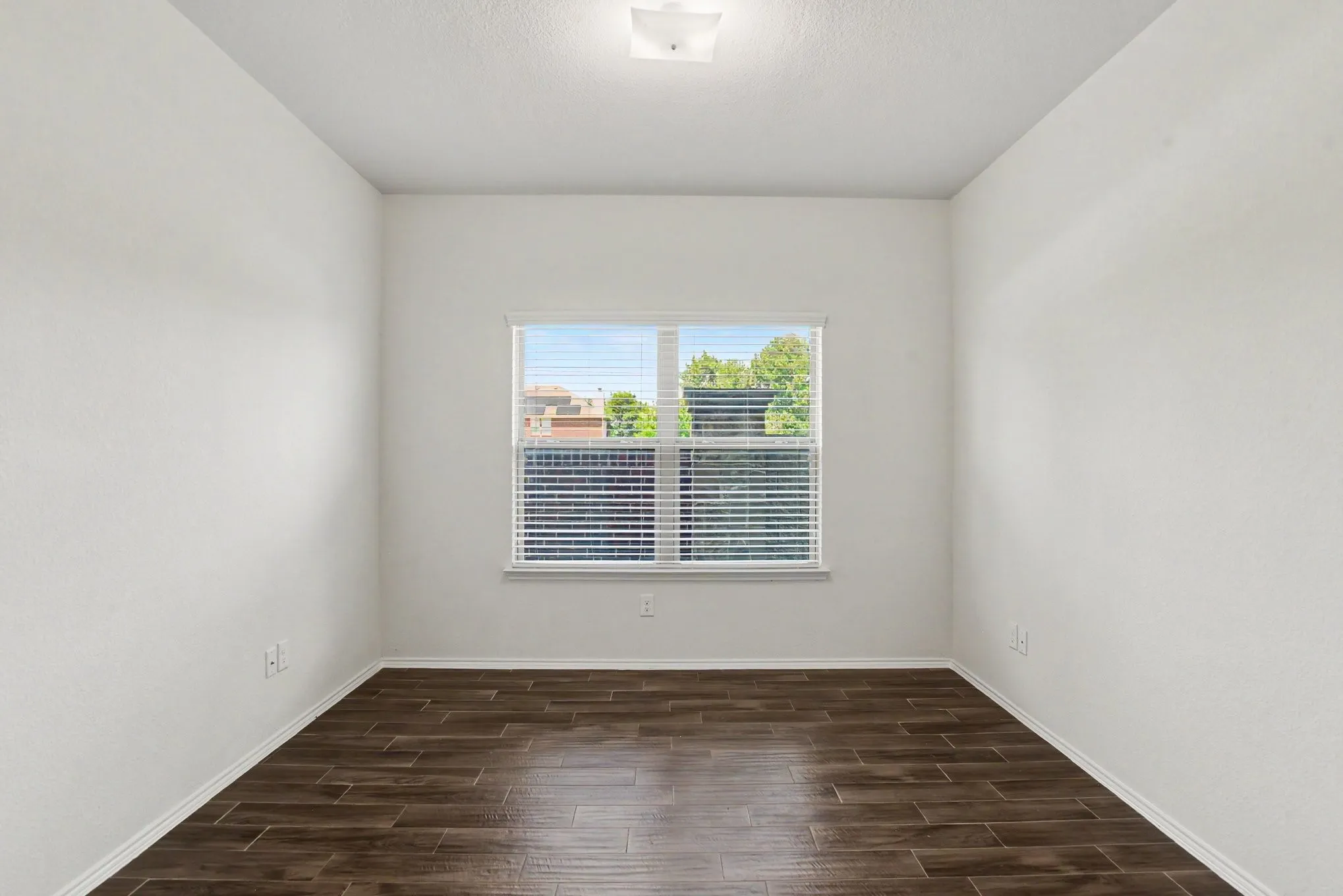 Single Family Residence For Sale in Rockwall County , 506 Robinson Way, Fate, Texas 75189, 5 Bedroom, 4 Bathroom, 2 Garage spaces, 2,969 Sqft, built in 2018, mls#21304369, Real Estate Agent in Fate, Homes For Sale in Rockwall county, Homes For Sale in Fate, Realtor in Fate Texas, Real Estate Brokerage Independent Realty Texas, Luminita Cordes Realtor
