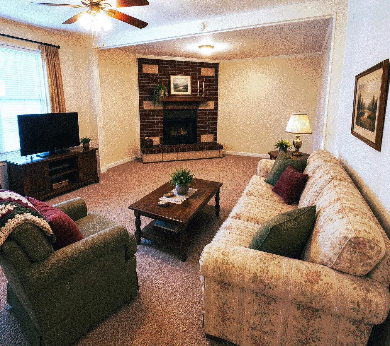 Single Family Residence For Sale in Dallas County , 1315 Athens Drive, Mesquite, Texas 75149, 3 Bedroom, 1 Bathroom, Garage spaces, 1,392 Sqft, built in 1961, Price $197,500, mls#21306304, Real Estate Agent in Mesquite, Homes For Sale in Dallas county, Homes For Sale in Mesquite, Realtor in Mesquite Texas, Real Estate Brokerage Independent Realty Texas, Luminita Cordes Realtor