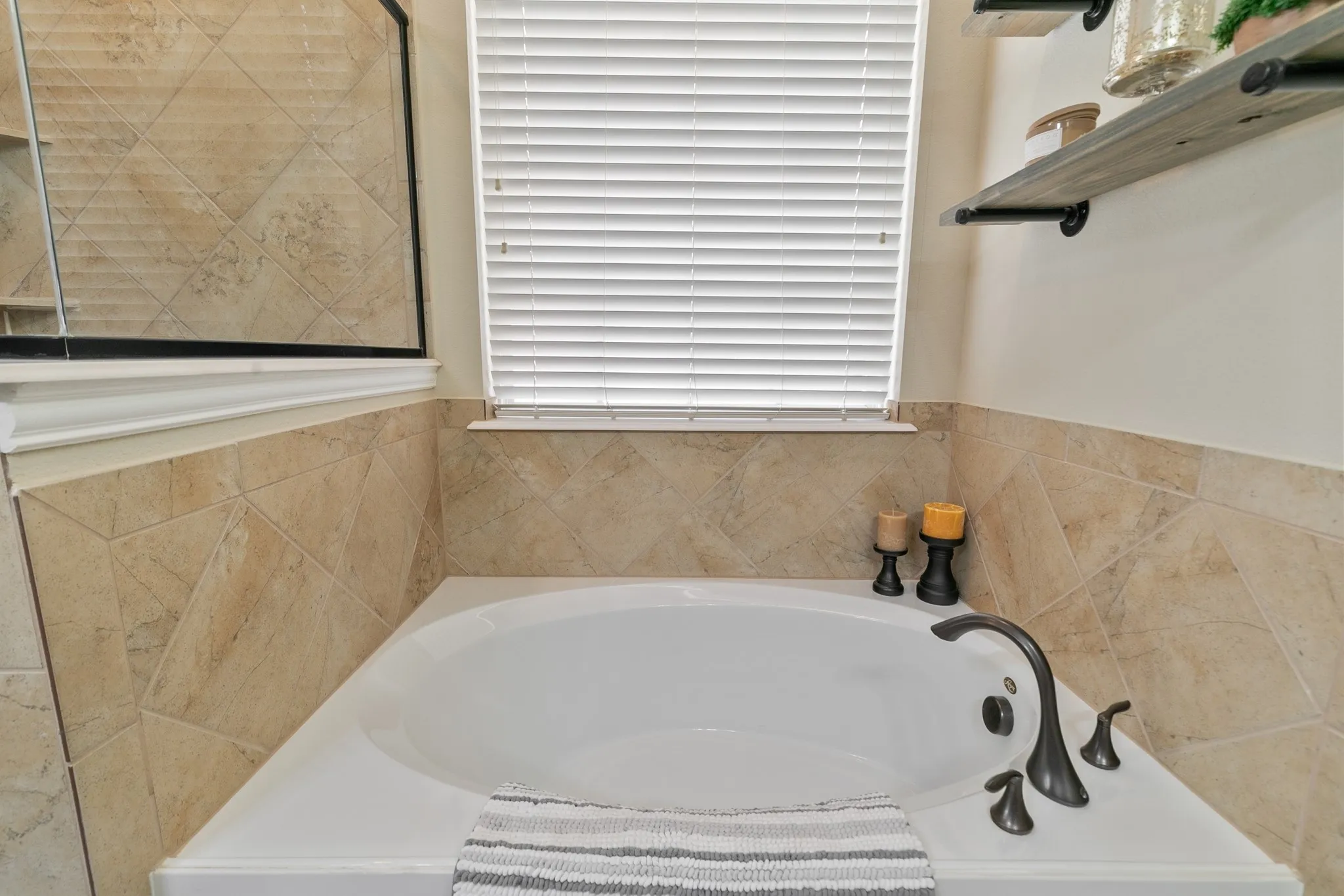 Single Family Residence For Sale in Denton County , 2504 Scotti Street, Lewisville, Texas 75056, 4 Bedroom, 3 Bathroom, 2 Garage spaces, 3,197 Sqft, built in 2011, mls#21304689, Real Estate Agent in Lewisville, Homes For Sale in Denton county, Homes For Sale in Lewisville, Realtor in Lewisville Texas, Real Estate Brokerage Independent Realty Texas, Luminita Cordes Realtor