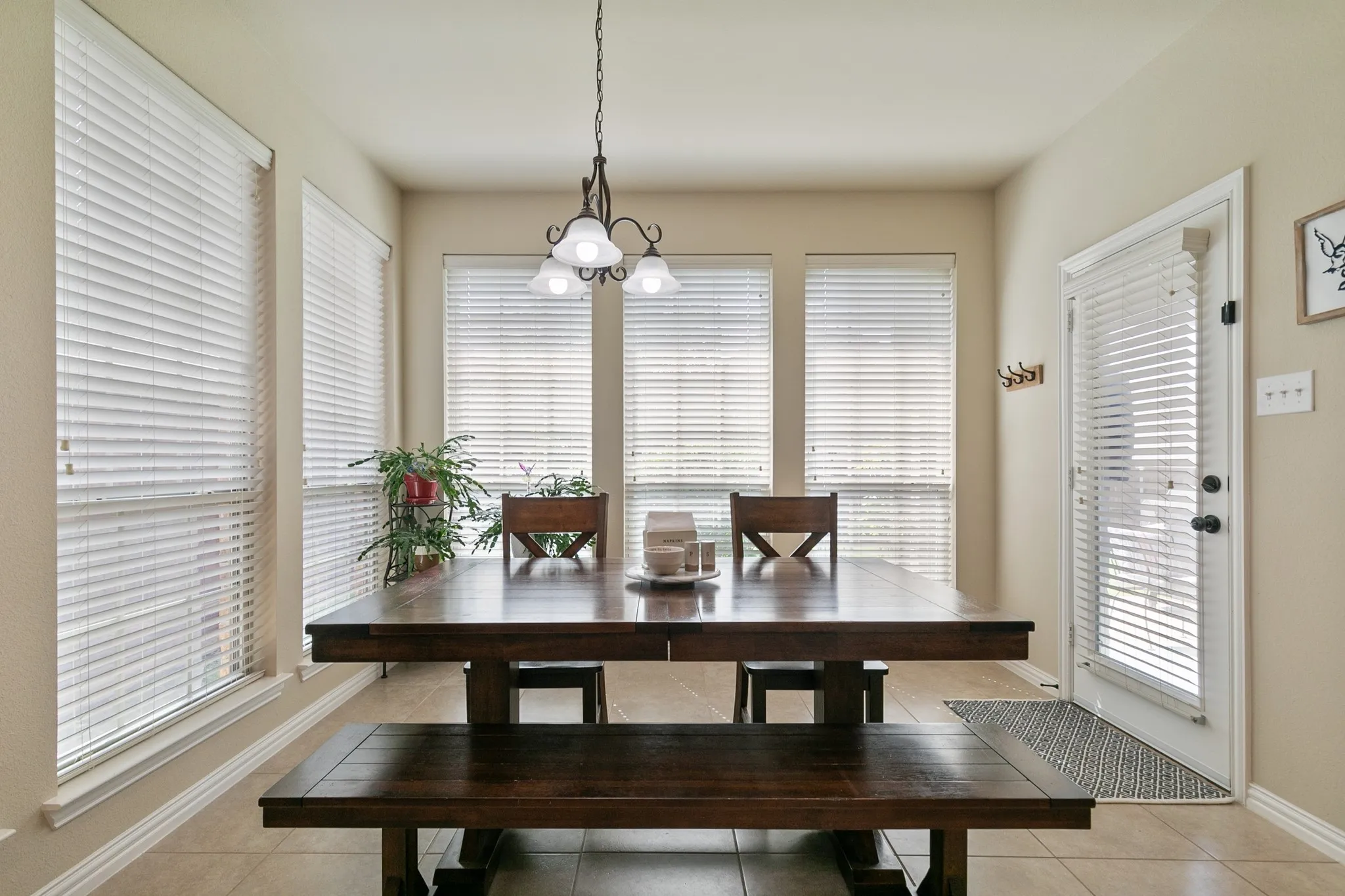 Single Family Residence For Sale in Denton County , 2504 Scotti Street, Lewisville, Texas 75056, 4 Bedroom, 3 Bathroom, 2 Garage spaces, 3,197 Sqft, built in 2011, mls#21304689, Real Estate Agent in Lewisville, Homes For Sale in Denton county, Homes For Sale in Lewisville, Realtor in Lewisville Texas, Real Estate Brokerage Independent Realty Texas, Luminita Cordes Realtor