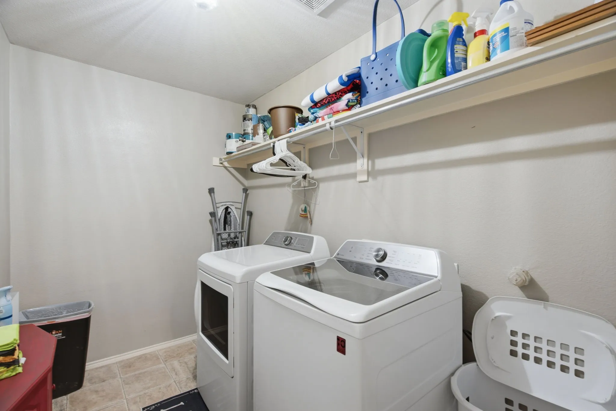 Single Family Residence For Sale in Tarrant County , 10805 Ambling Trail, Fort Worth, Texas 76108, 4 Bedroom, 3 Bathroom, 2 Garage spaces, 2,664 Sqft, built in 2005, mls#21304006, Real Estate Agent in Fort Worth, Homes For Sale in Tarrant county, Homes For Sale in Fort Worth, Realtor in Fort Worth Texas, Real Estate Brokerage Independent Realty Texas, Luminita Cordes Realtor
