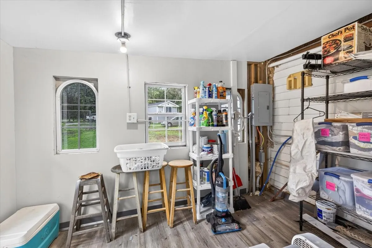 Manufactured Home For Sale in Henderson County , 160 Buffalo Springs Road, Mabank, Texas 75156, 3 Bedroom, 2 Bathroom, Garage spaces, 1,768 Sqft, built in 1983, mls#21306423, Real Estate Agent in Mabank, Homes For Sale in Henderson county, Homes For Sale in Mabank, Realtor in Mabank Texas, Real Estate Brokerage Independent Realty Texas, Luminita Cordes Realtor