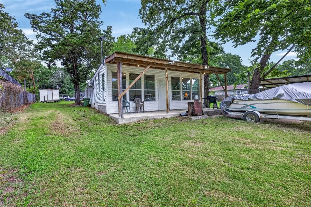 Manufactured Home For Sale in Henderson County , 160 Buffalo Springs Road, Mabank, Texas 75156, 3 Bedroom, 2 Bathroom, Garage spaces, 1,768 Sqft, built in 1983, mls#21306423, Real Estate Agent in Mabank, Homes For Sale in Henderson county, Homes For Sale in Mabank, Realtor in Mabank Texas, Real Estate Brokerage Independent Realty Texas, Luminita Cordes Realtor