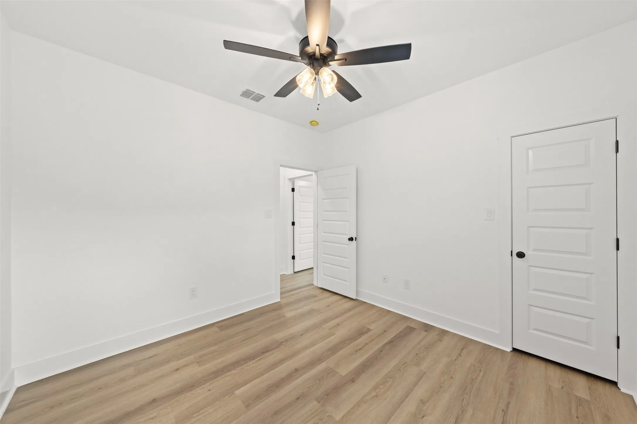 Single Family Residence For Sale in Mc Lennan County , 9820 Durango Trail, Waco, Texas 76712, 4 Bedroom, 3 Bathroom, 2 Garage spaces, 2,044 Sqft, built in 2026, mls#21305887, Real Estate Agent in Waco, Homes For Sale in Mc Lennan county, Homes For Sale in Waco, Realtor in Waco Texas, Real Estate Brokerage Independent Realty Texas, Luminita Cordes Realtor