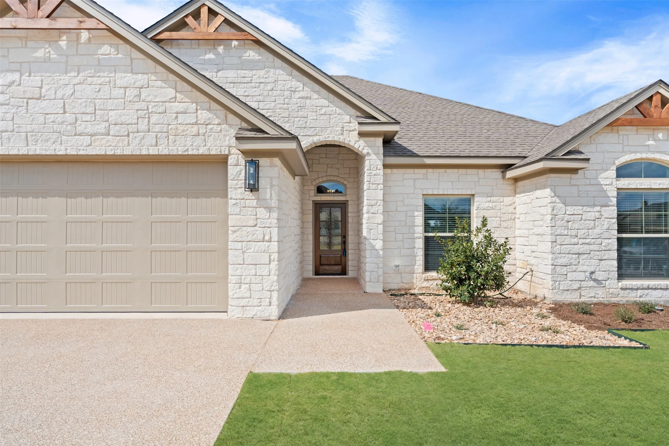 Single Family Residence For Sale in Mc Lennan County , 9824 Durango Trail, Waco, Texas 76712, 3 Bedroom, 2 Bathroom, 2 Garage spaces, 2,004 Sqft, built in 2026, mls#21305866, Real Estate Agent in Waco, Homes For Sale in Mc Lennan county, Homes For Sale in Waco, Realtor in Waco Texas, Real Estate Brokerage Independent Realty Texas, Luminita Cordes Realtor