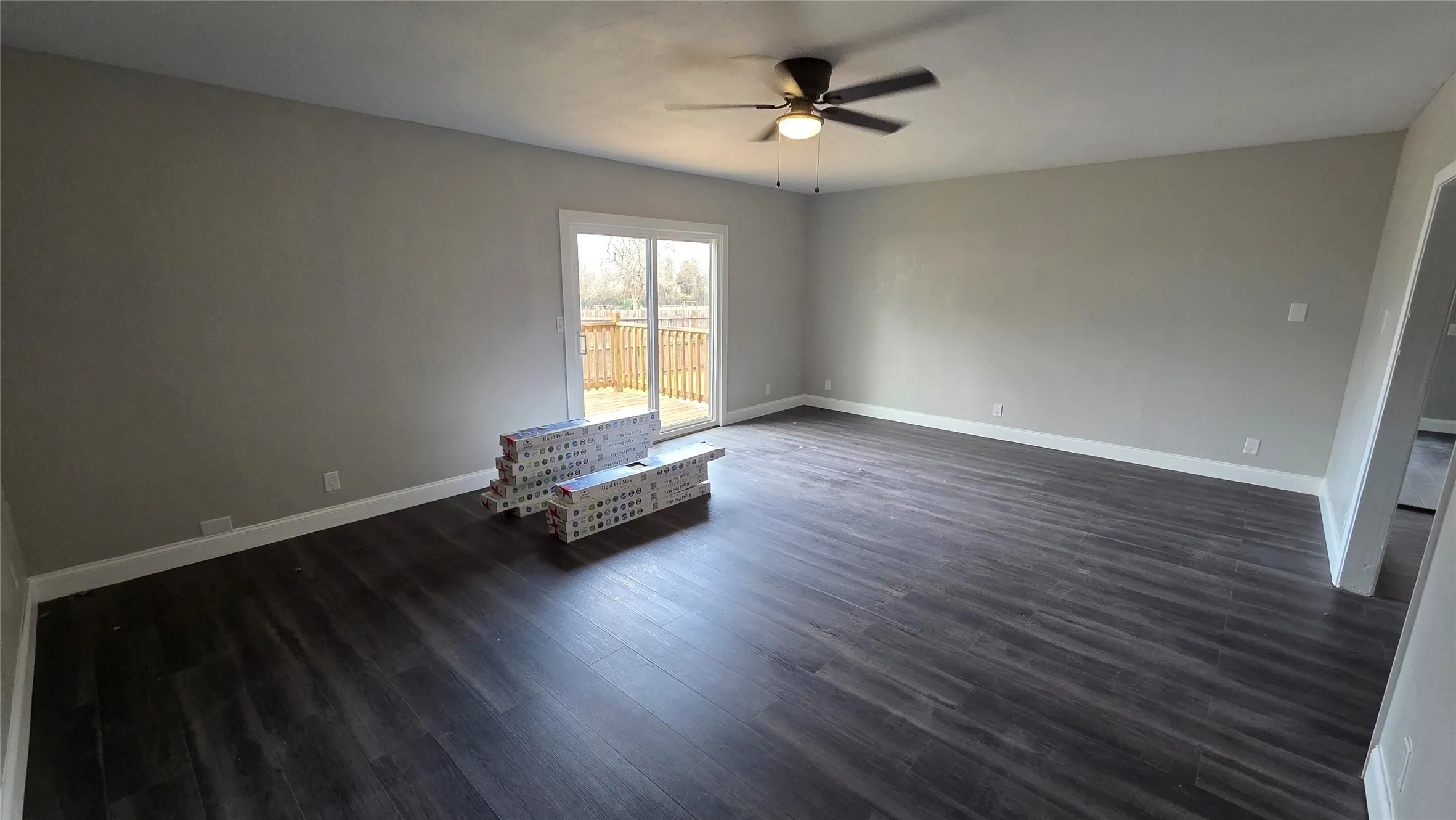 Single Family Residence For Sale in Tarrant County , 4340 Danny Drive, Kennedale, Texas 76060, 5 Bedroom, 2 Bathroom, Garage spaces, 3,448 Sqft, built in 1975, mls#21306337, Real Estate Agent in Kennedale, Homes For Sale in Tarrant county, Homes For Sale in Kennedale, Realtor in Kennedale Texas, Real Estate Brokerage Independent Realty Texas, Luminita Cordes Realtor