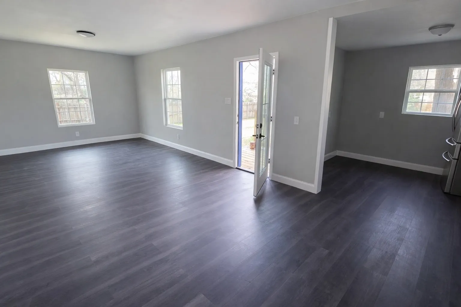 Single Family Residence For Sale in Tarrant County , 4340 Danny Drive, Kennedale, Texas 76060, 5 Bedroom, 2 Bathroom, Garage spaces, 3,448 Sqft, built in 1975, mls#21306337, Real Estate Agent in Kennedale, Homes For Sale in Tarrant county, Homes For Sale in Kennedale, Realtor in Kennedale Texas, Real Estate Brokerage Independent Realty Texas, Luminita Cordes Realtor