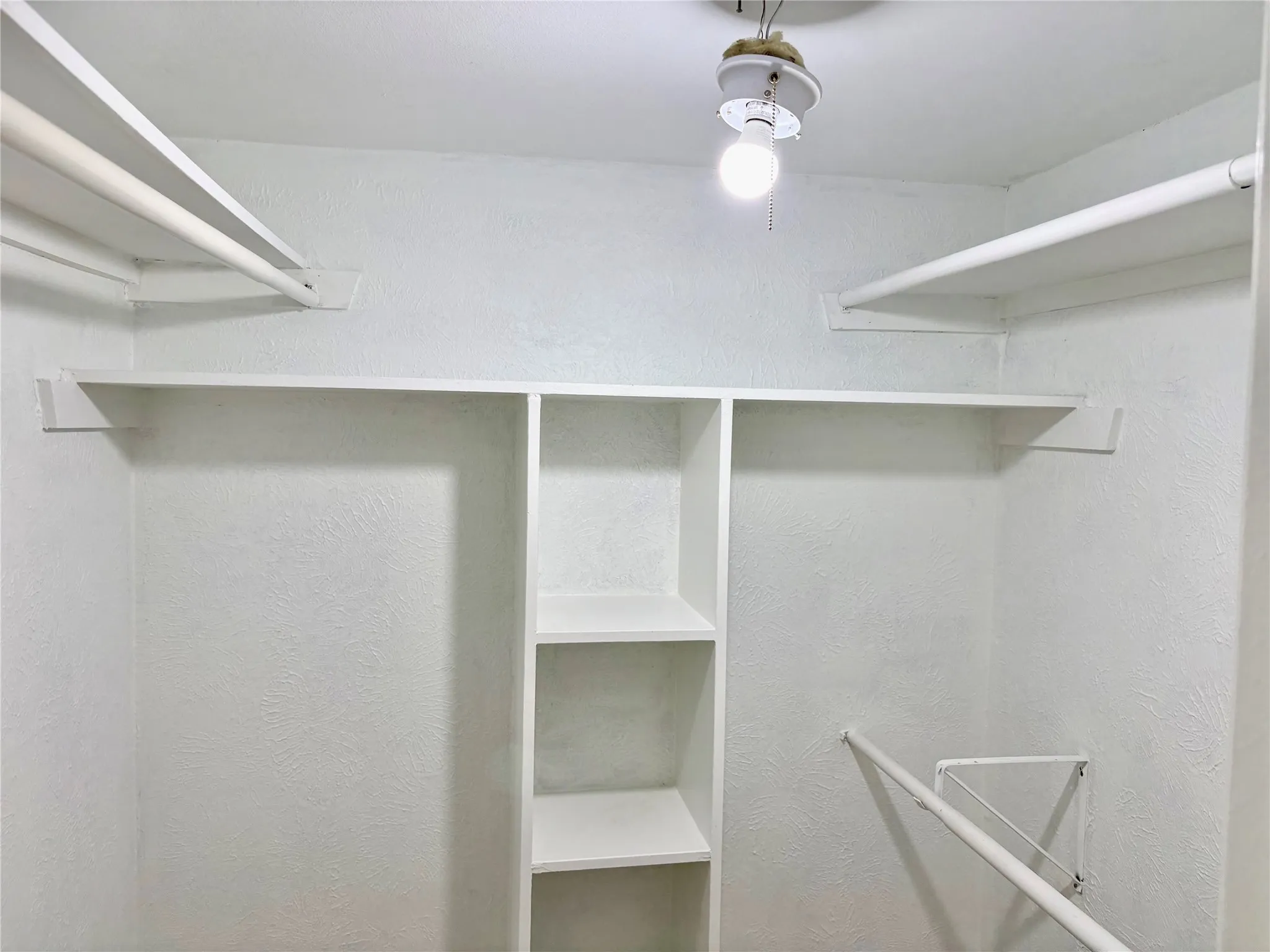 Duplex For Rent in Collin County , 3902 San Mateo Drive, Plano, Texas 75023, 3 Bedroom, 2 Bathroom, 2 Garage spaces, 1,500 Sqft, built in 1981, mls#21301569, Real Estate Agent in Plano, Homes For Rent in Collin county, Homes For Rent in Plano, Realtor in Plano Texas, Real Estate Brokerage Independent Realty Texas, Luminita Cordes Realtor