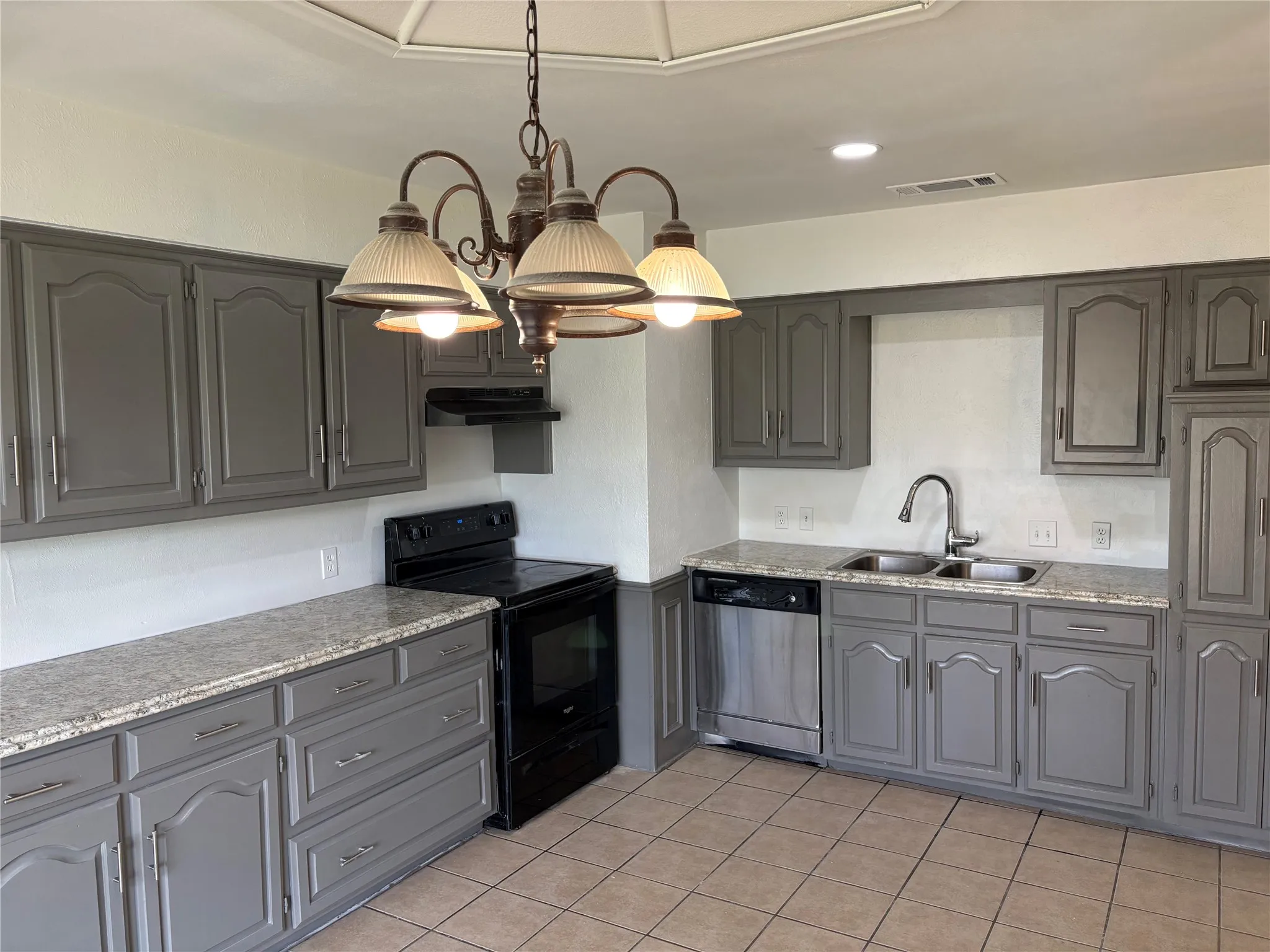 Duplex For Rent in Collin County , 3902 San Mateo Drive, Plano, Texas 75023, 3 Bedroom, 2 Bathroom, 2 Garage spaces, 1,500 Sqft, built in 1981, mls#21301569, Real Estate Agent in Plano, Homes For Rent in Collin county, Homes For Rent in Plano, Realtor in Plano Texas, Real Estate Brokerage Independent Realty Texas, Luminita Cordes Realtor