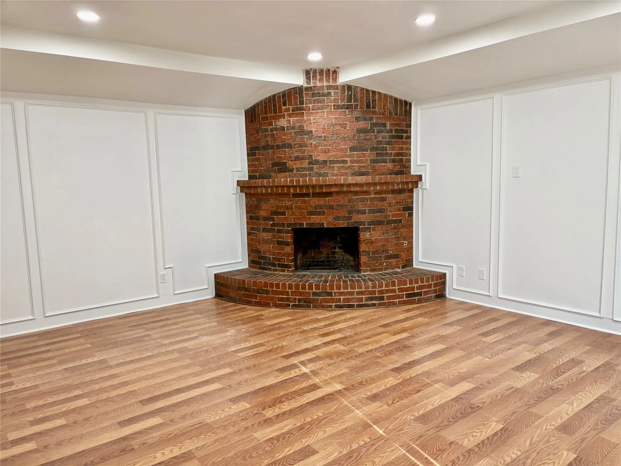 Duplex For Rent in Collin County , 3902 San Mateo Drive, Plano, Texas 75023, 3 Bedroom, 2 Bathroom, 2 Garage spaces, 1,500 Sqft, built in 1981, mls#21301569, Real Estate Agent in Plano, Homes For Rent in Collin county, Homes For Rent in Plano, Realtor in Plano Texas, Real Estate Brokerage Independent Realty Texas, Luminita Cordes Realtor