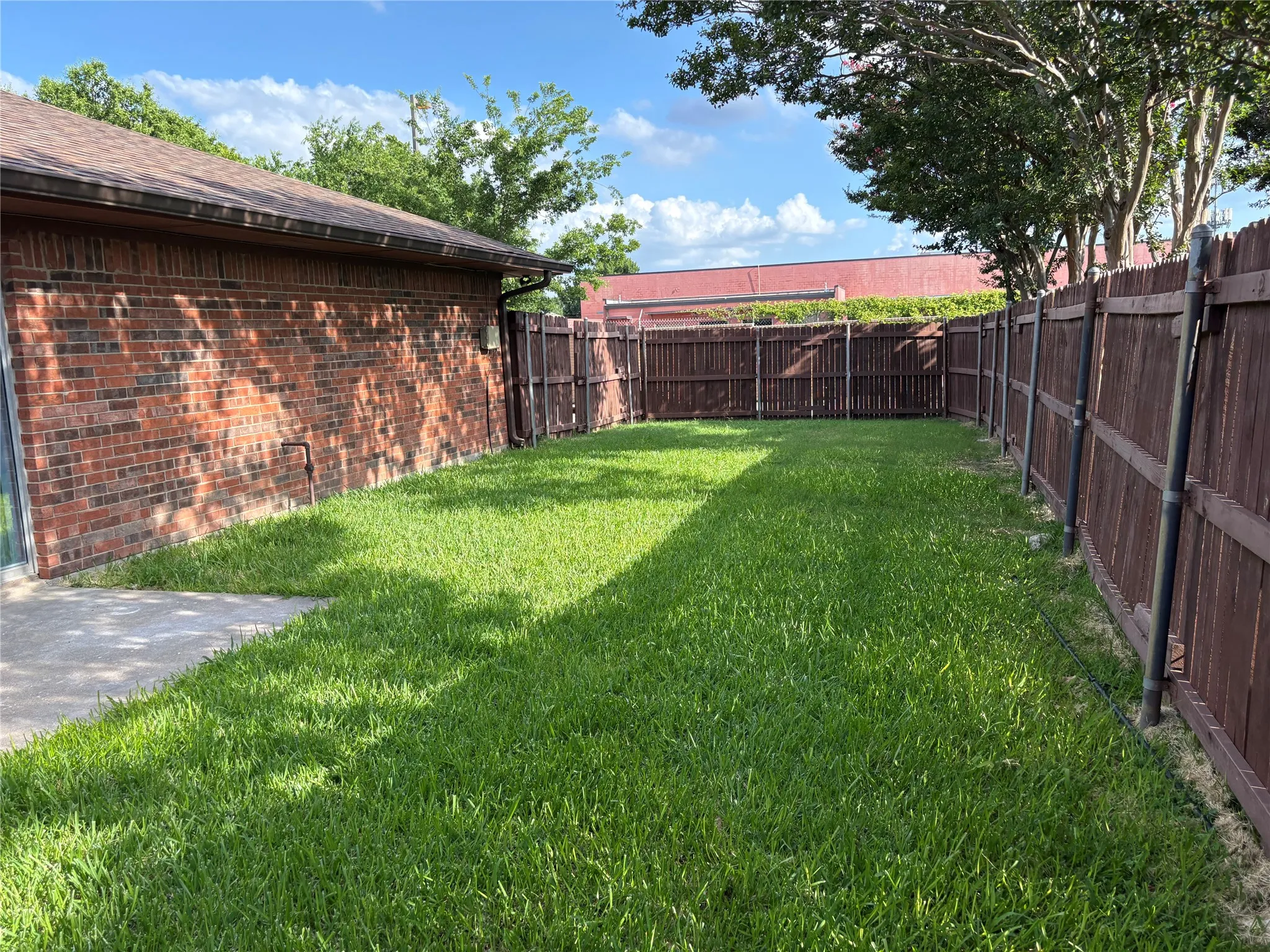 Duplex For Rent in Collin County , 3902 San Mateo Drive, Plano, Texas 75023, 3 Bedroom, 2 Bathroom, 2 Garage spaces, 1,500 Sqft, built in 1981, mls#21301569, Real Estate Agent in Plano, Homes For Rent in Collin county, Homes For Rent in Plano, Realtor in Plano Texas, Real Estate Brokerage Independent Realty Texas, Luminita Cordes Realtor