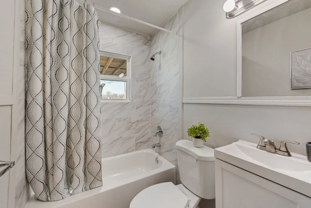 Single Family Residence For Sale in Tarrant County , 5074 Mayfair Street, Fort Worth, Texas 76116, 2 Bedroom, 1 Bathroom, Garage spaces, 799 Sqft, built in 1956, mls#21306438, Real Estate Agent in Fort Worth, Homes For Sale in Tarrant county, Homes For Sale in Fort Worth, Realtor in Fort Worth Texas, Real Estate Brokerage Independent Realty Texas, Luminita Cordes Realtor