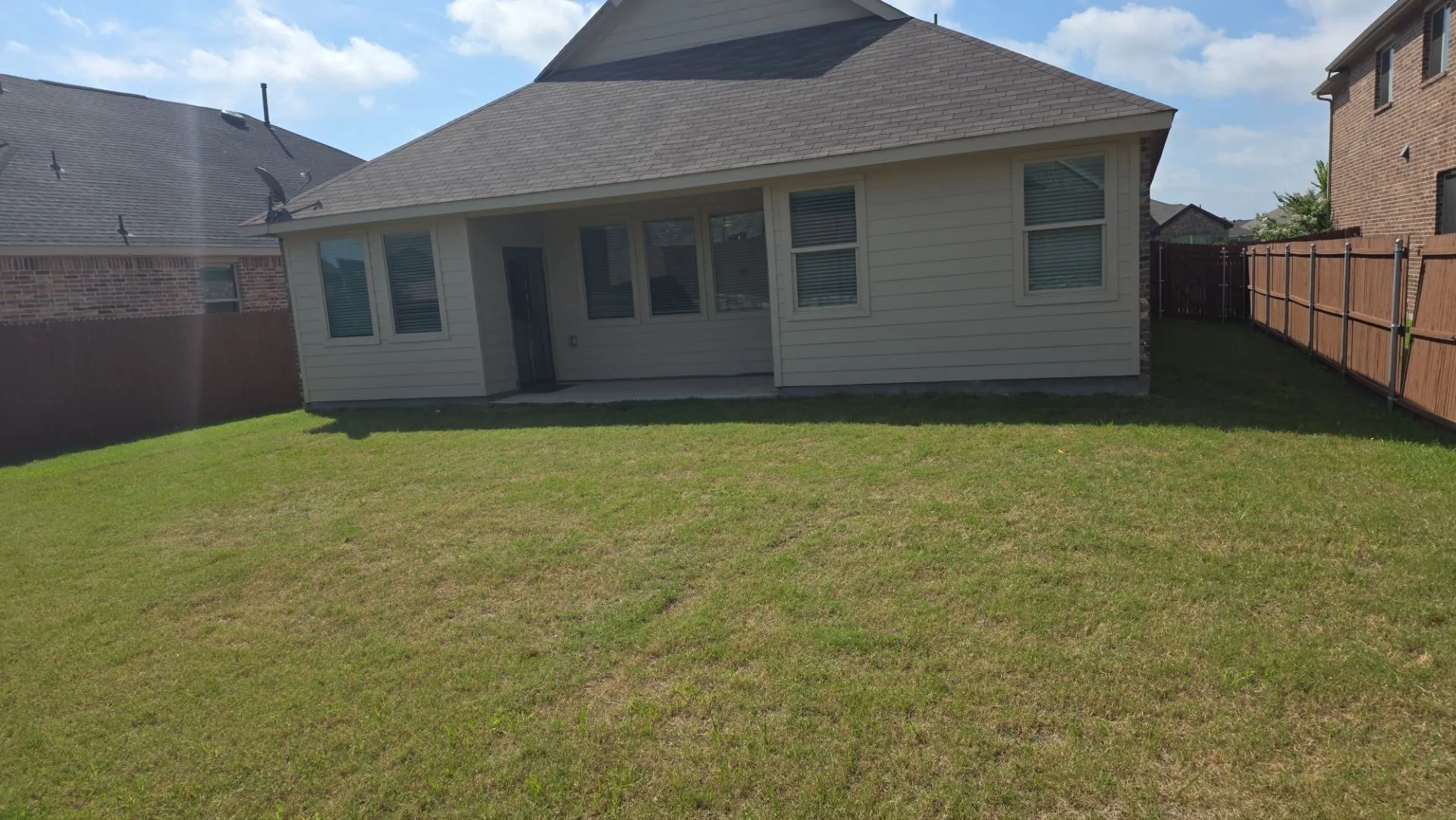Single Family Residence For Sale in Kaufman County , 3951 Bellingham Lane, Forney, Texas 75126, 3 Bedroom, 2 Bathroom, 2 Garage spaces, 1,765 Sqft, built in 2021, mls#21306448, Real Estate Agent in Forney, Homes For Sale in Kaufman county, Homes For Sale in Forney, Realtor in Forney Texas, Real Estate Brokerage Independent Realty Texas, Luminita Cordes Realtor
