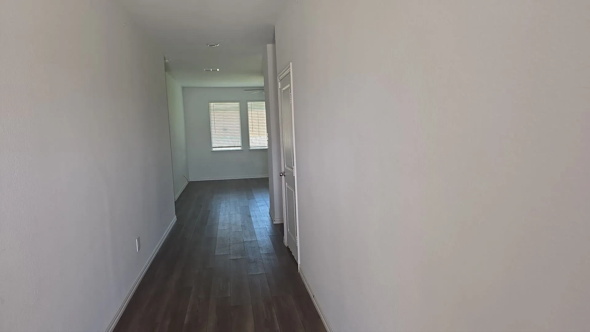 Single Family Residence For Sale in Kaufman County , 3951 Bellingham Lane, Forney, Texas 75126, 3 Bedroom, 2 Bathroom, 2 Garage spaces, 1,765 Sqft, built in 2021, mls#21306448, Real Estate Agent in Forney, Homes For Sale in Kaufman county, Homes For Sale in Forney, Realtor in Forney Texas, Real Estate Brokerage Independent Realty Texas, Luminita Cordes Realtor