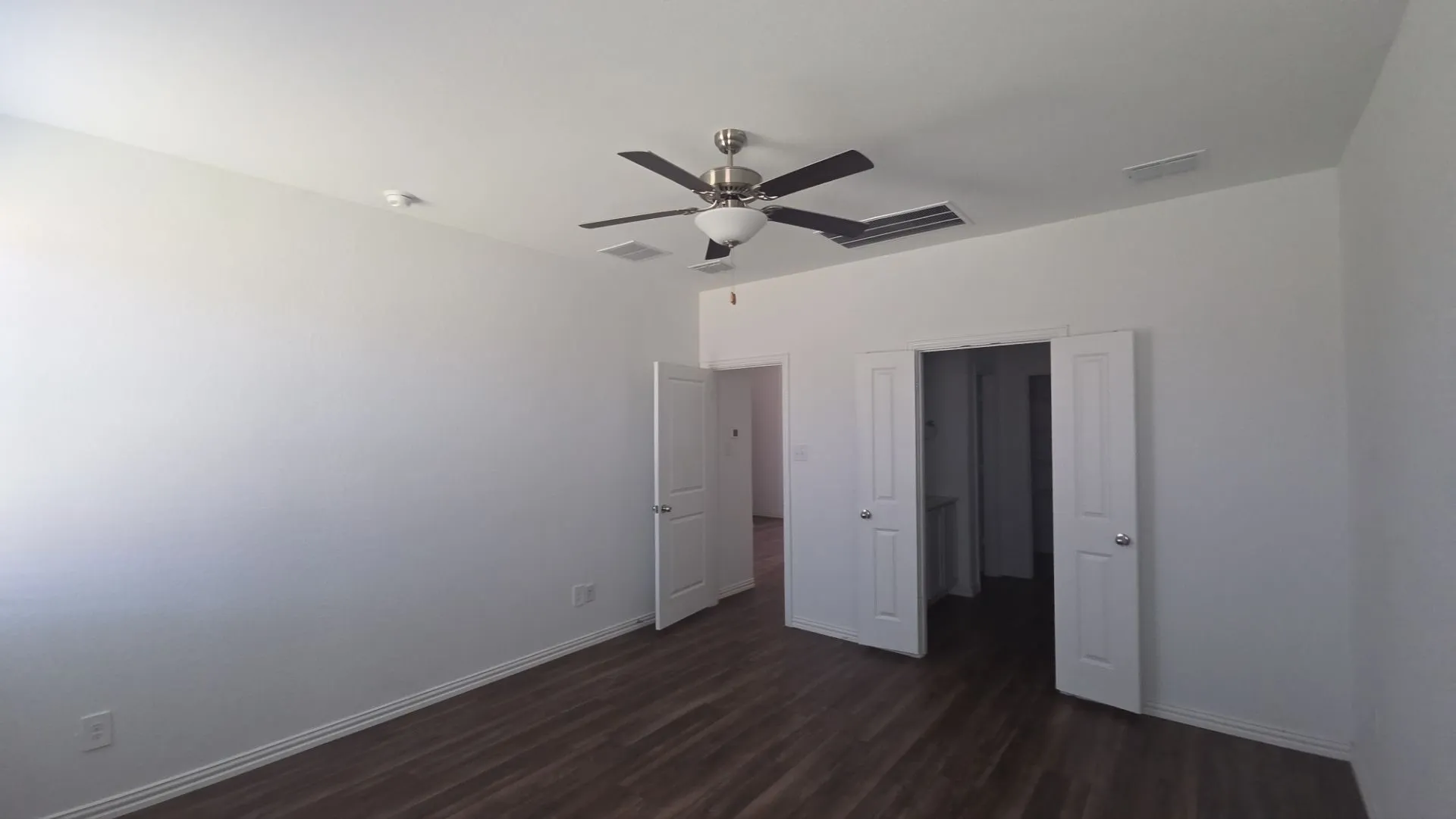 Single Family Residence For Sale in Kaufman County , 3951 Bellingham Lane, Forney, Texas 75126, 3 Bedroom, 2 Bathroom, 2 Garage spaces, 1,765 Sqft, built in 2021, mls#21306448, Real Estate Agent in Forney, Homes For Sale in Kaufman county, Homes For Sale in Forney, Realtor in Forney Texas, Real Estate Brokerage Independent Realty Texas, Luminita Cordes Realtor