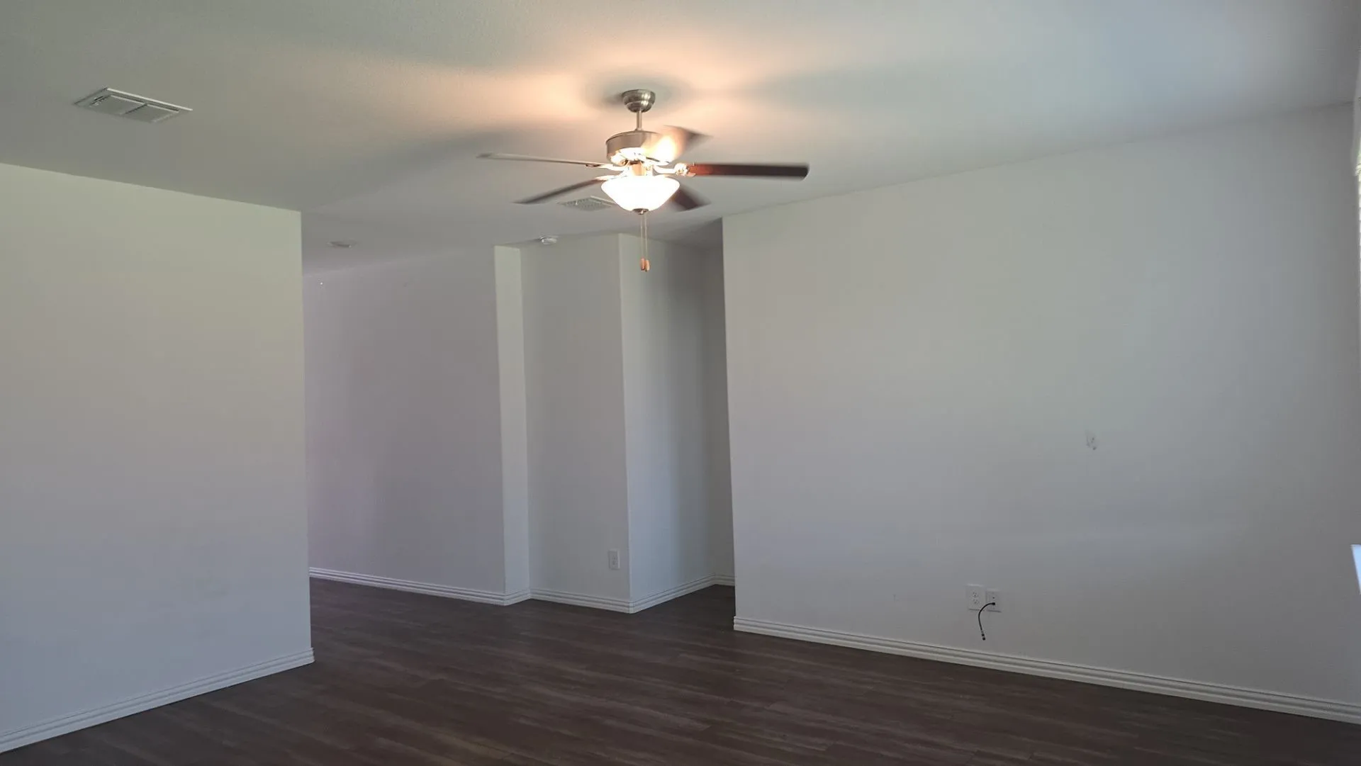 Single Family Residence For Sale in Kaufman County , 3951 Bellingham Lane, Forney, Texas 75126, 3 Bedroom, 2 Bathroom, 2 Garage spaces, 1,765 Sqft, built in 2021, mls#21306448, Real Estate Agent in Forney, Homes For Sale in Kaufman county, Homes For Sale in Forney, Realtor in Forney Texas, Real Estate Brokerage Independent Realty Texas, Luminita Cordes Realtor
