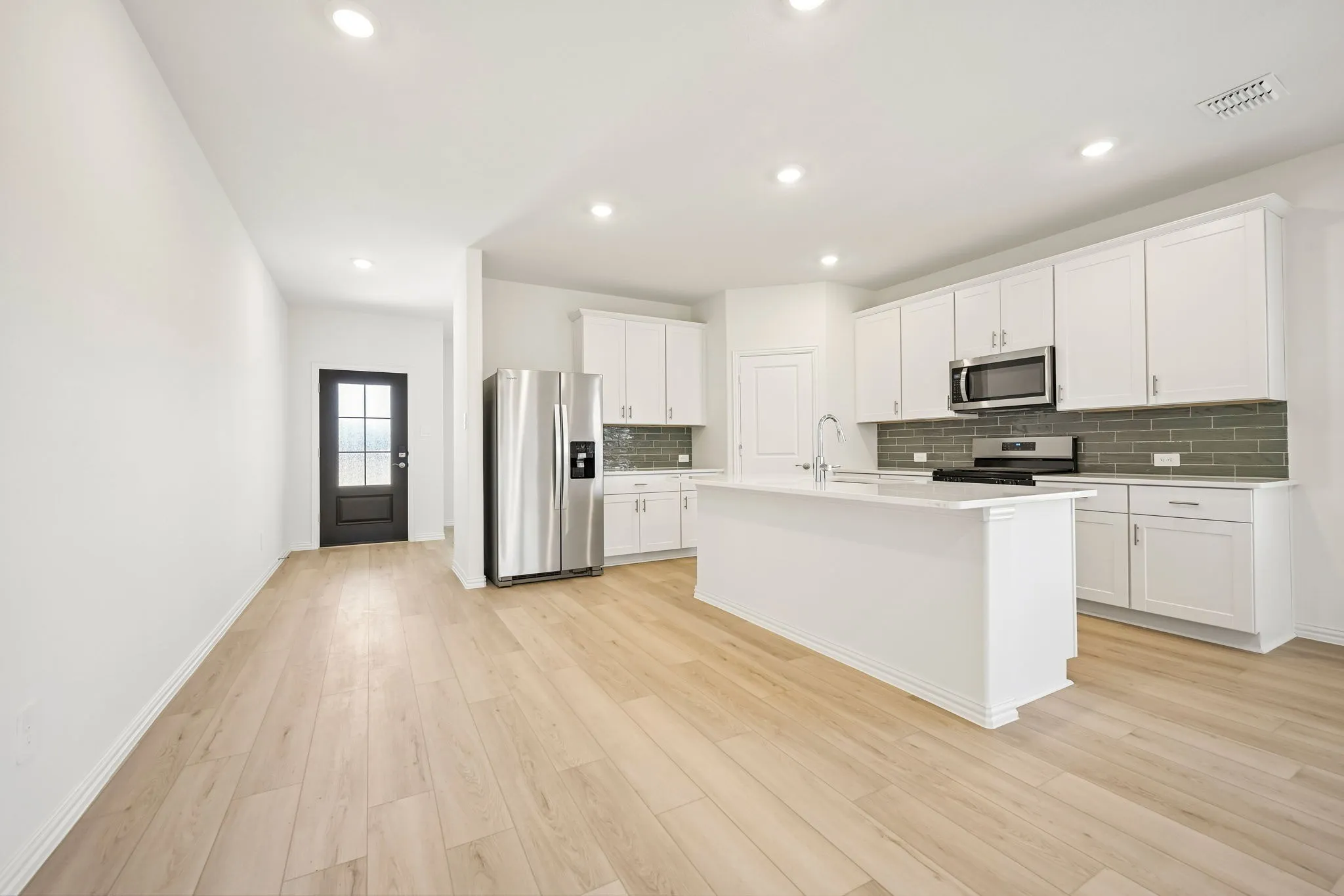 Photo is not of the actual home, but is an inspirational photo of builder’s model home and may depict options, furnishings, and/or decorator features that are not included.