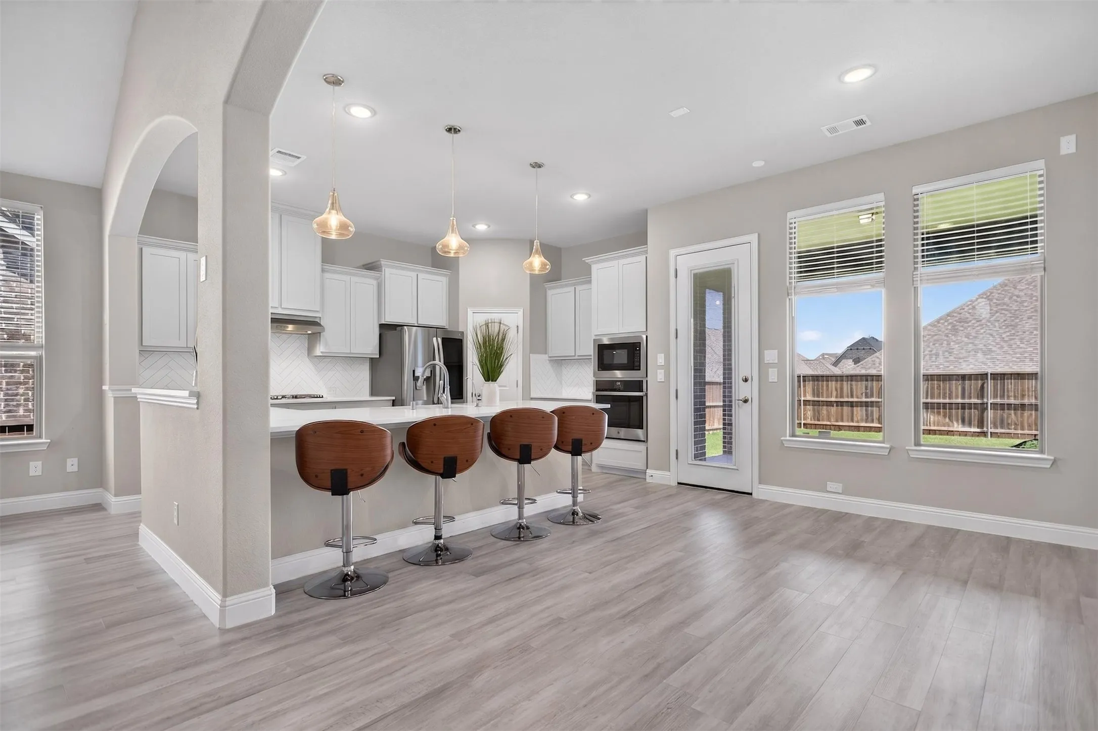 Single Family Residence For Sale in Rockwall County , 3522 Ridgecross Drive, Rockwall, Texas 75087, 4 Bedroom, 3 Bathroom, 3 Garage spaces, 2,889 Sqft, built in 2020, mls#21304291, Real Estate Agent in Rockwall, Homes For Sale in Rockwall county, Homes For Sale in Rockwall, Realtor in Rockwall Texas, Real Estate Brokerage Independent Realty Texas, Luminita Cordes Realtor