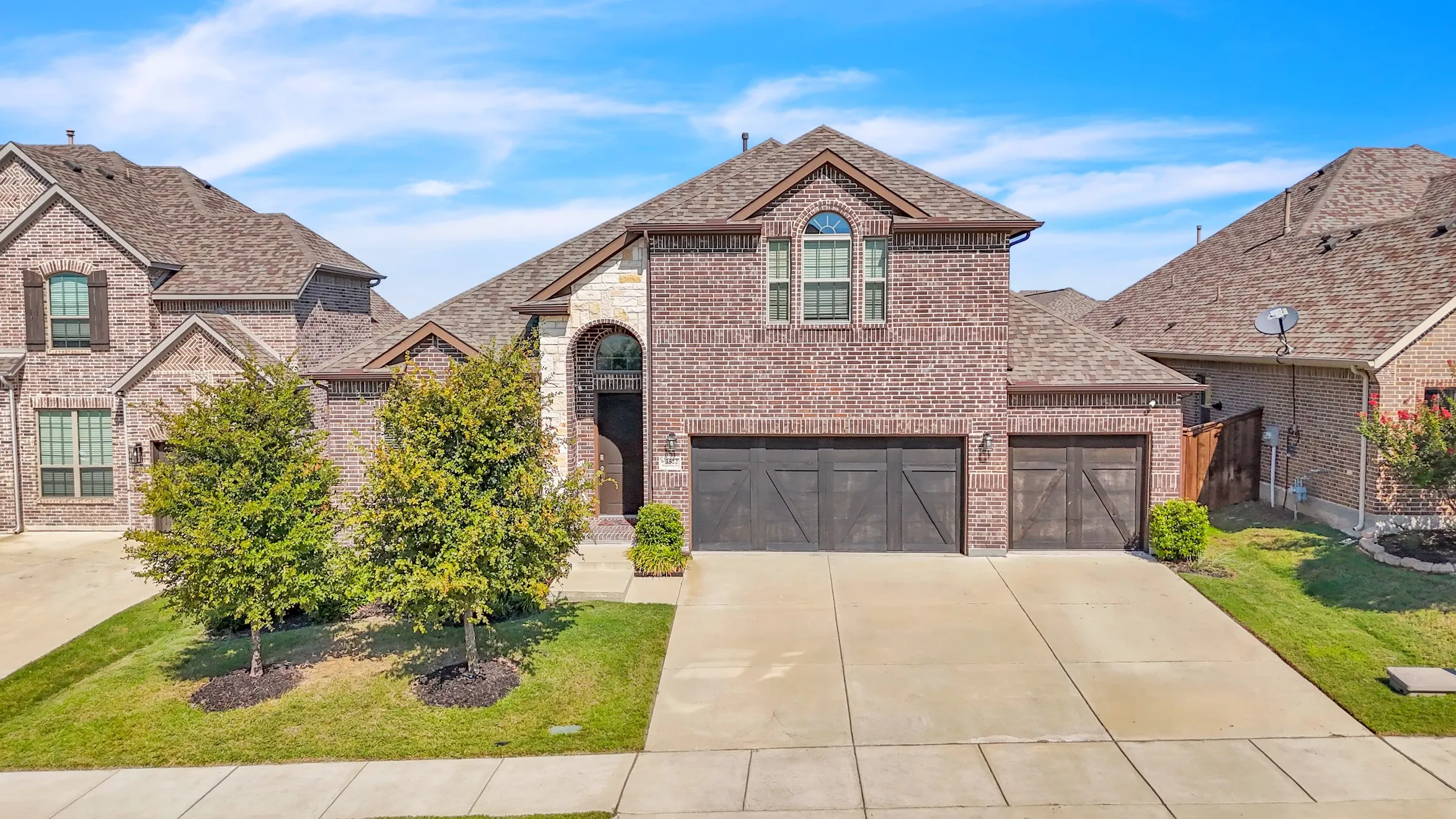 Gorgeous curb appeal