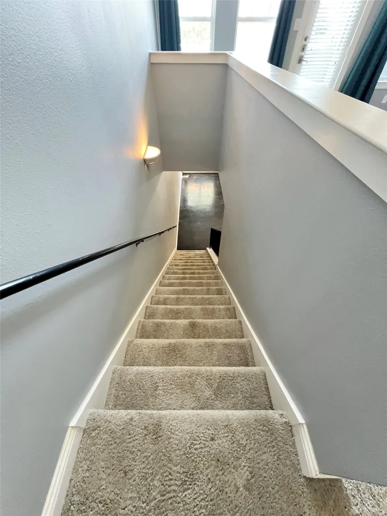 Townhouse For Rent in Dallas County , 1813 S Ervay Street, Dallas, Texas 75215, 2 Bedroom, 2 Bathroom, 2 Garage spaces, 1,608 Sqft, built in 2007, mls#21306467, Real Estate Agent in Dallas, Homes For Rent in Dallas county, Homes For Rent in Dallas, Realtor in Dallas Texas, Real Estate Brokerage Independent Realty Texas, Luminita Cordes Realtor