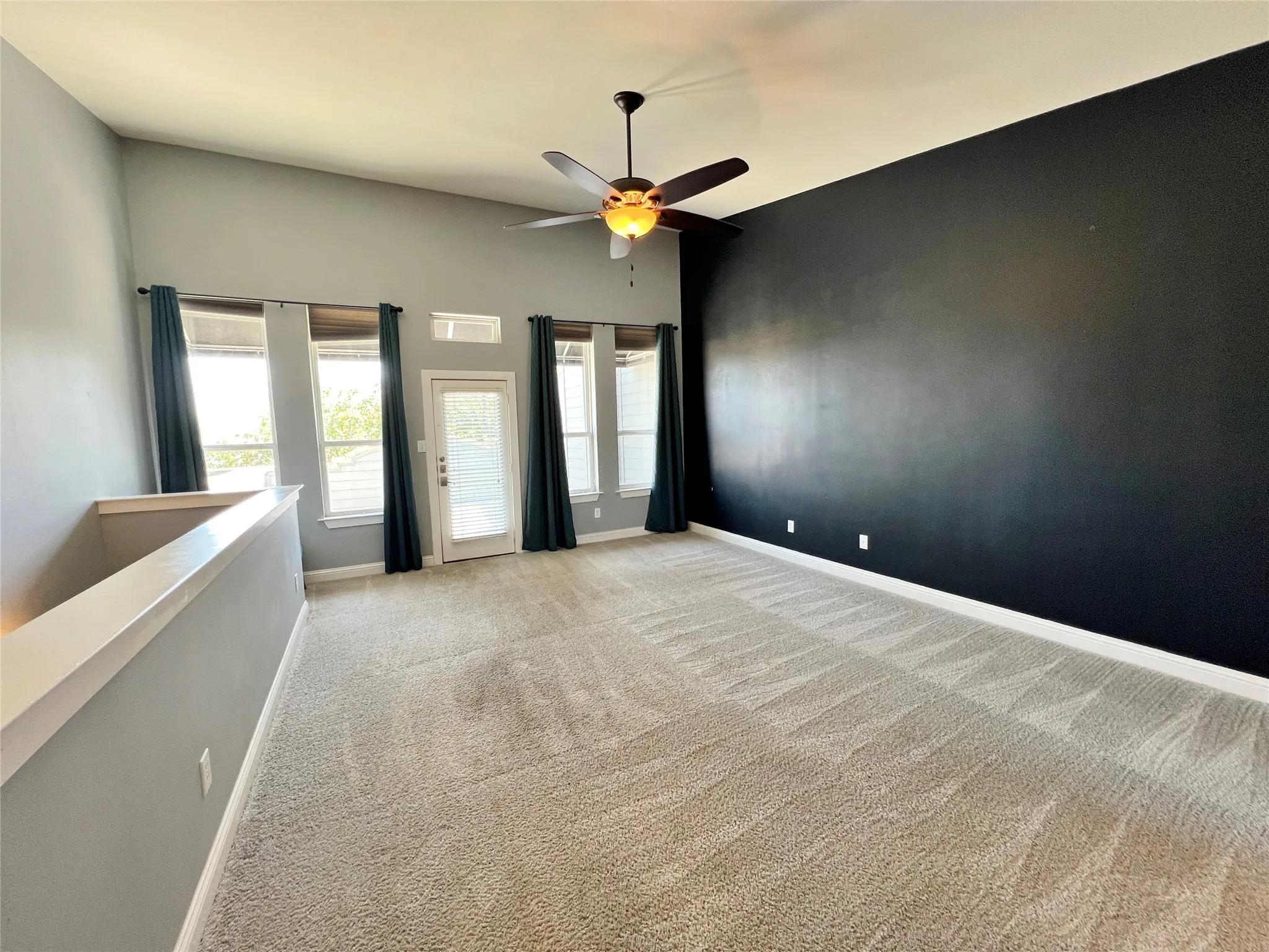 Townhouse For Rent in Dallas County , 1813 S Ervay Street, Dallas, Texas 75215, 2 Bedroom, 2 Bathroom, 2 Garage spaces, 1,608 Sqft, built in 2007, mls#21306467, Real Estate Agent in Dallas, Homes For Rent in Dallas county, Homes For Rent in Dallas, Realtor in Dallas Texas, Real Estate Brokerage Independent Realty Texas, Luminita Cordes Realtor