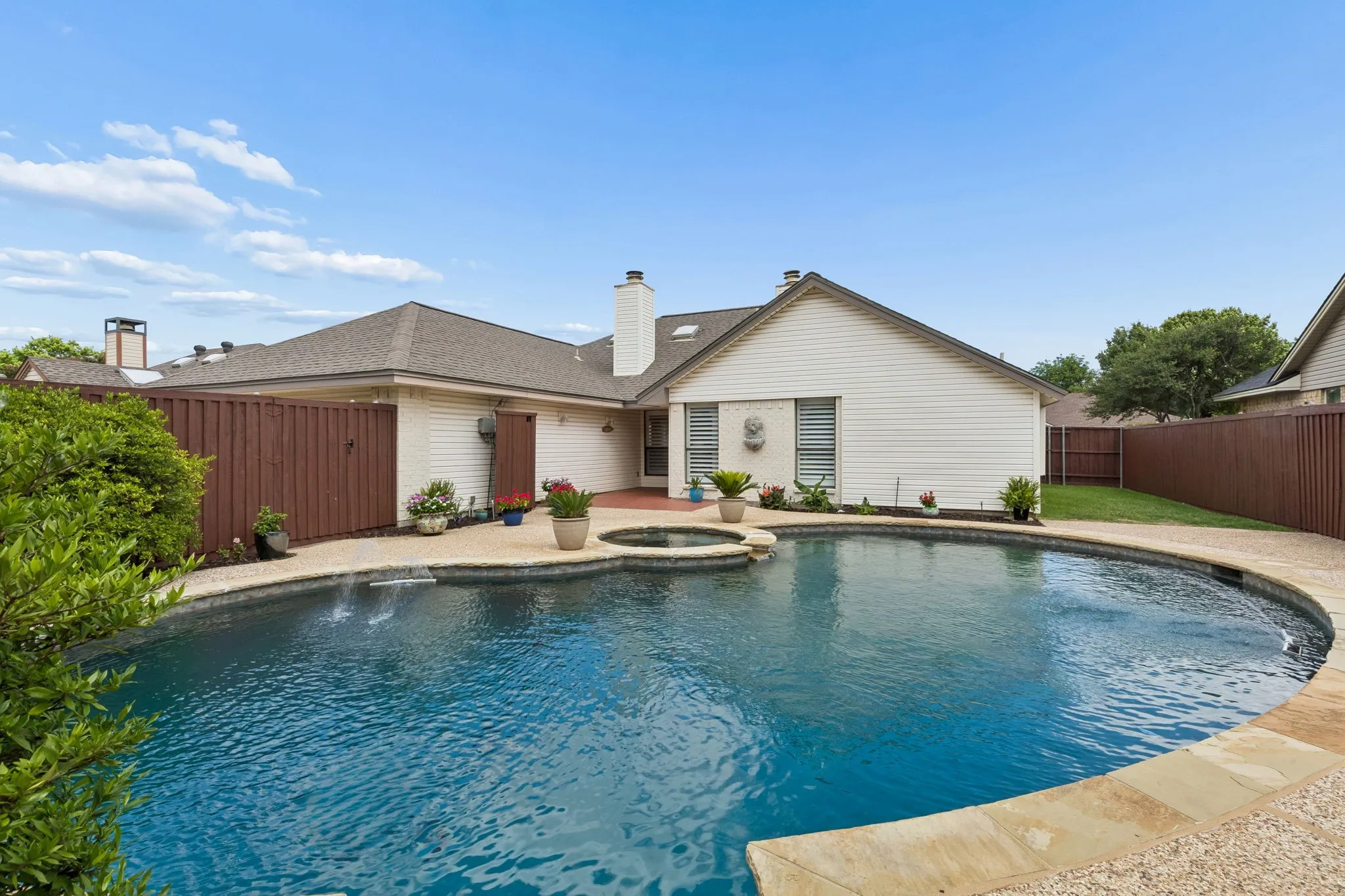 Extra side yard space